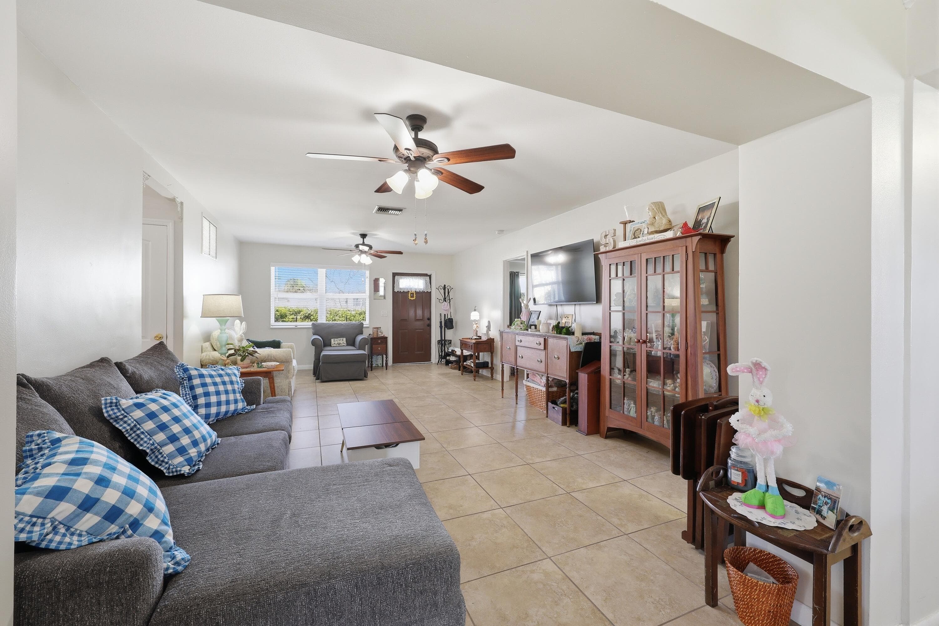 305 Circle E, Jupiter, FL 33458 — photo 4 of 36