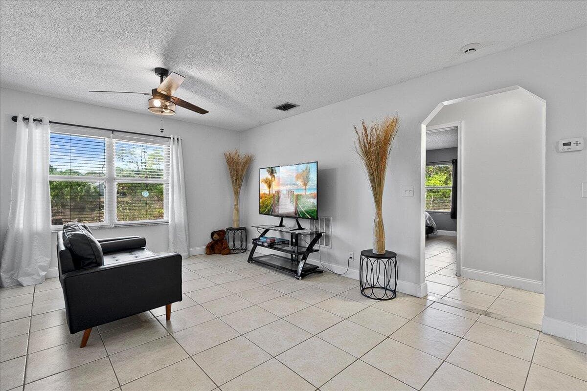 14537 77th Place N, Loxahatchee, FL 33470 — photo 8 of 37