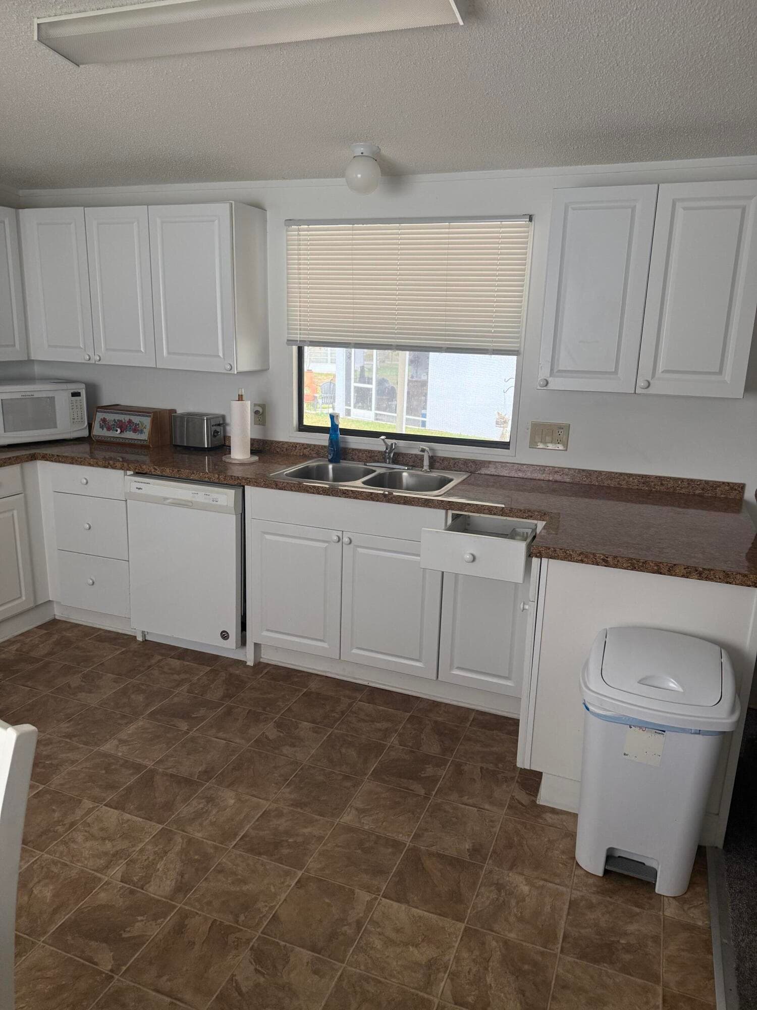 1 SE Gorda Way, Port St. Lucie, FL 34952 — photo 7 of 24