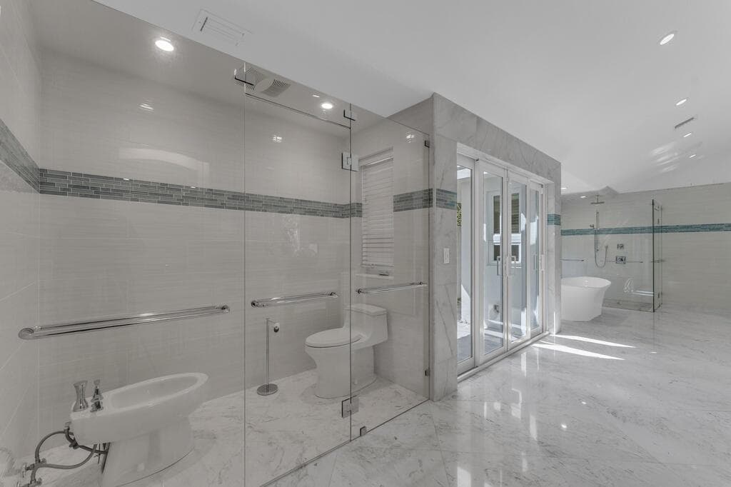 355 Oakview Drive, Delray Beach, FL 33445 — photo 37 of 71