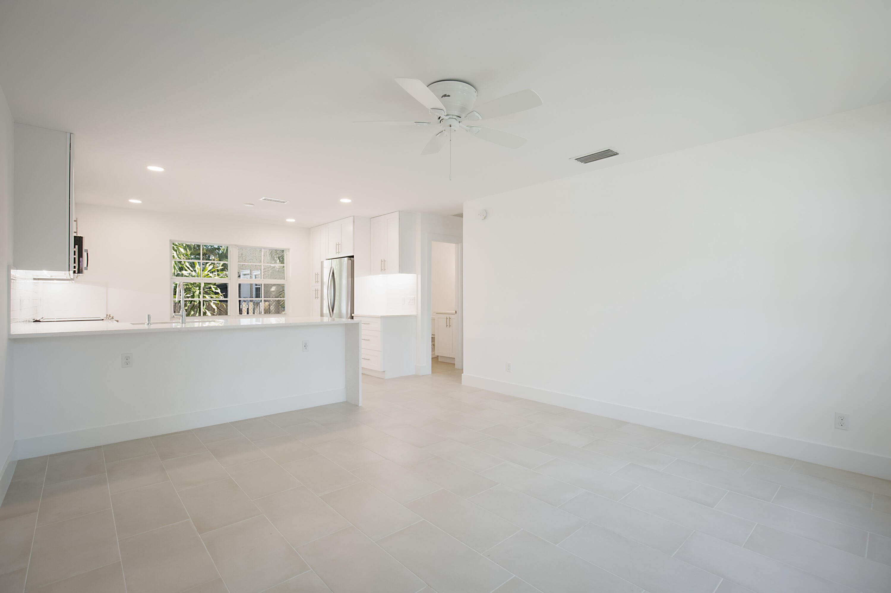 705 New York Street, West Palm Beach, FL 33401 — photo 4 of 22