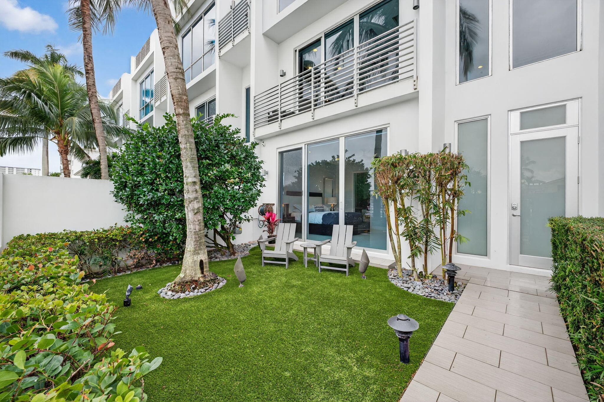 2743 NE 1st Street, Pompano Beach, FL 33062 — photo 5 of 27