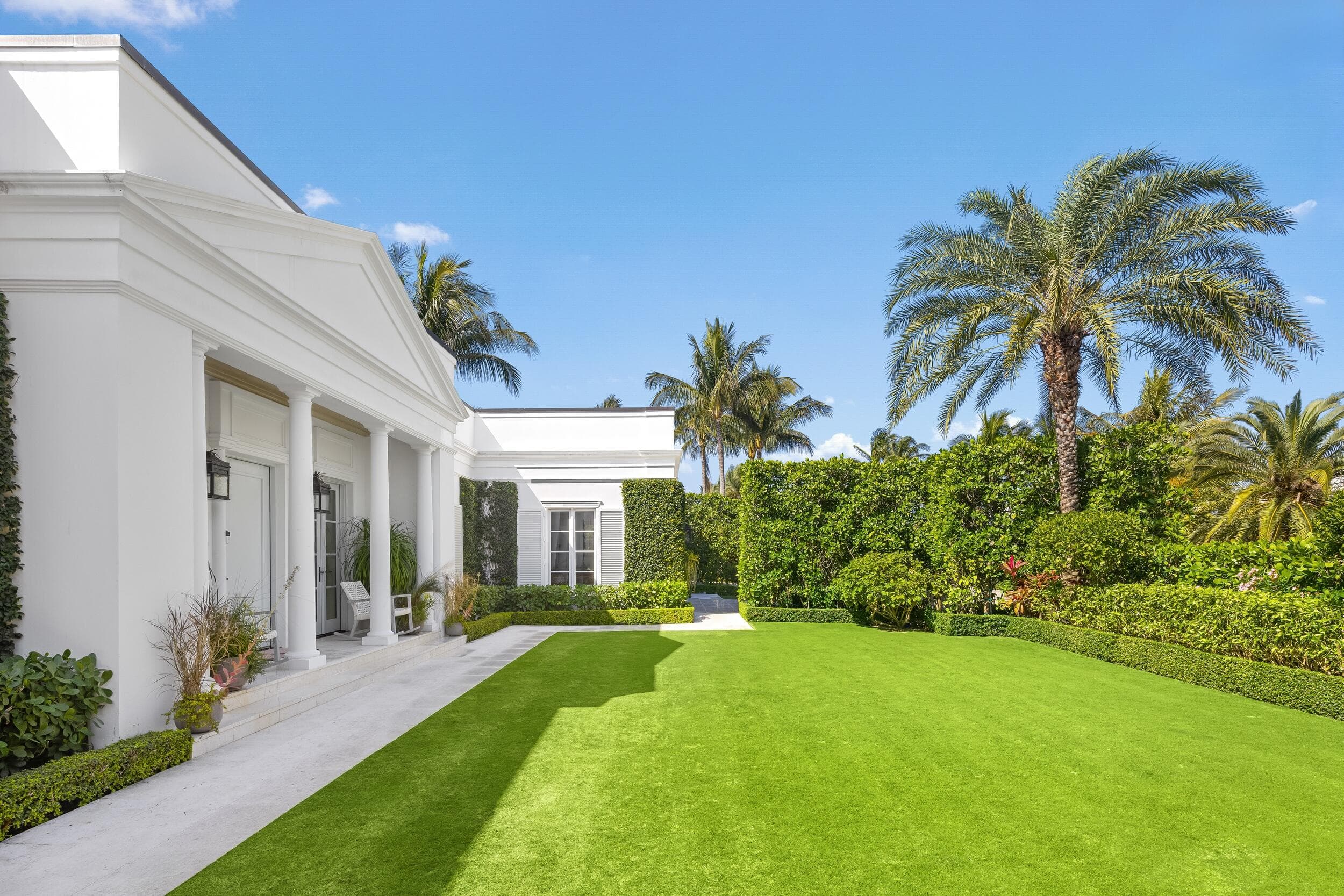 208 Sandpiper Drive, Palm Beach, FL 33480 — photo 3 of 59