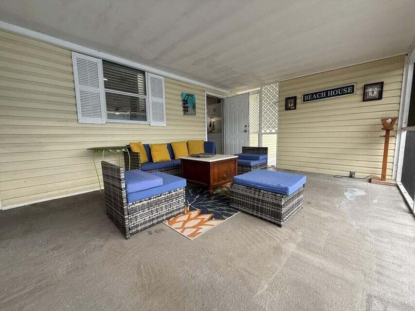 6085 Seashore Drive, Atlantis, FL 33462 — photo 17 of 20