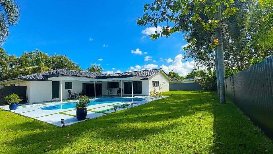 7410 SW 15th Street, Plantation, FL 33317 — photo 4 of 14
