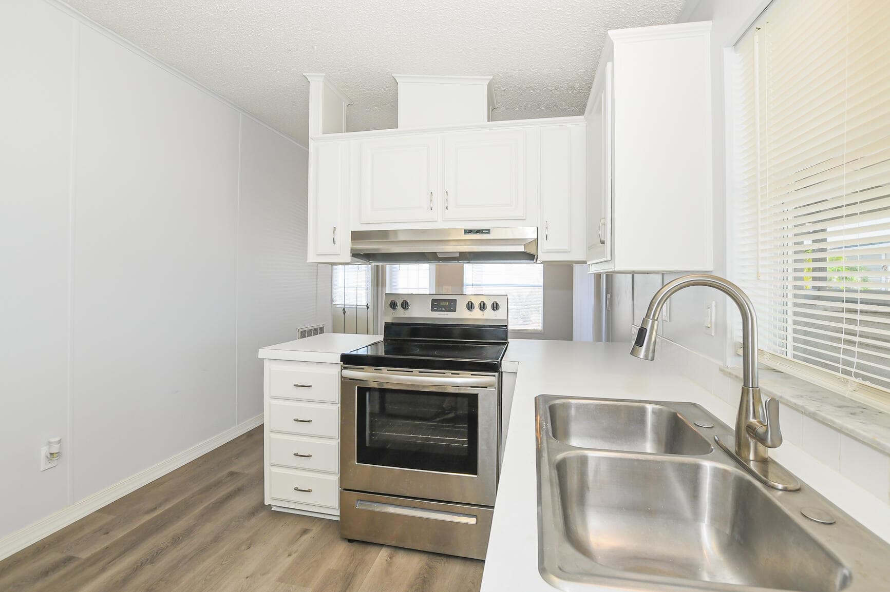 8179 Sandwedge Terrace, Port St. Lucie, FL 34952 — photo 13 of 68