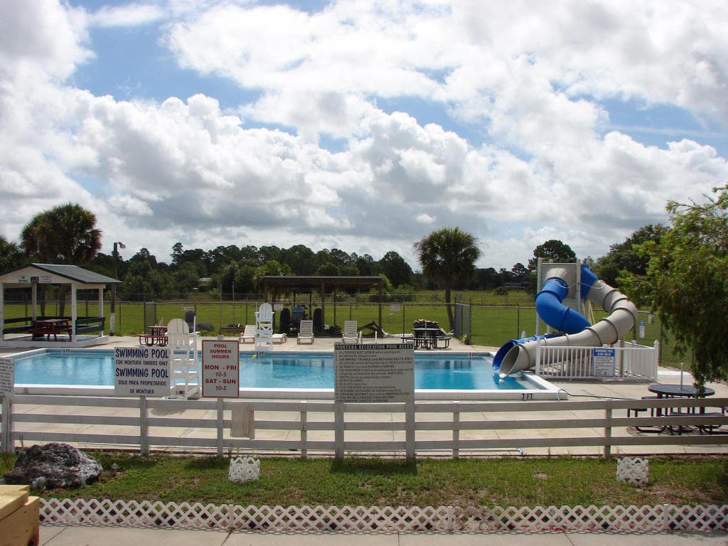 724 Woodland, Clewiston, FL 33440 — photo