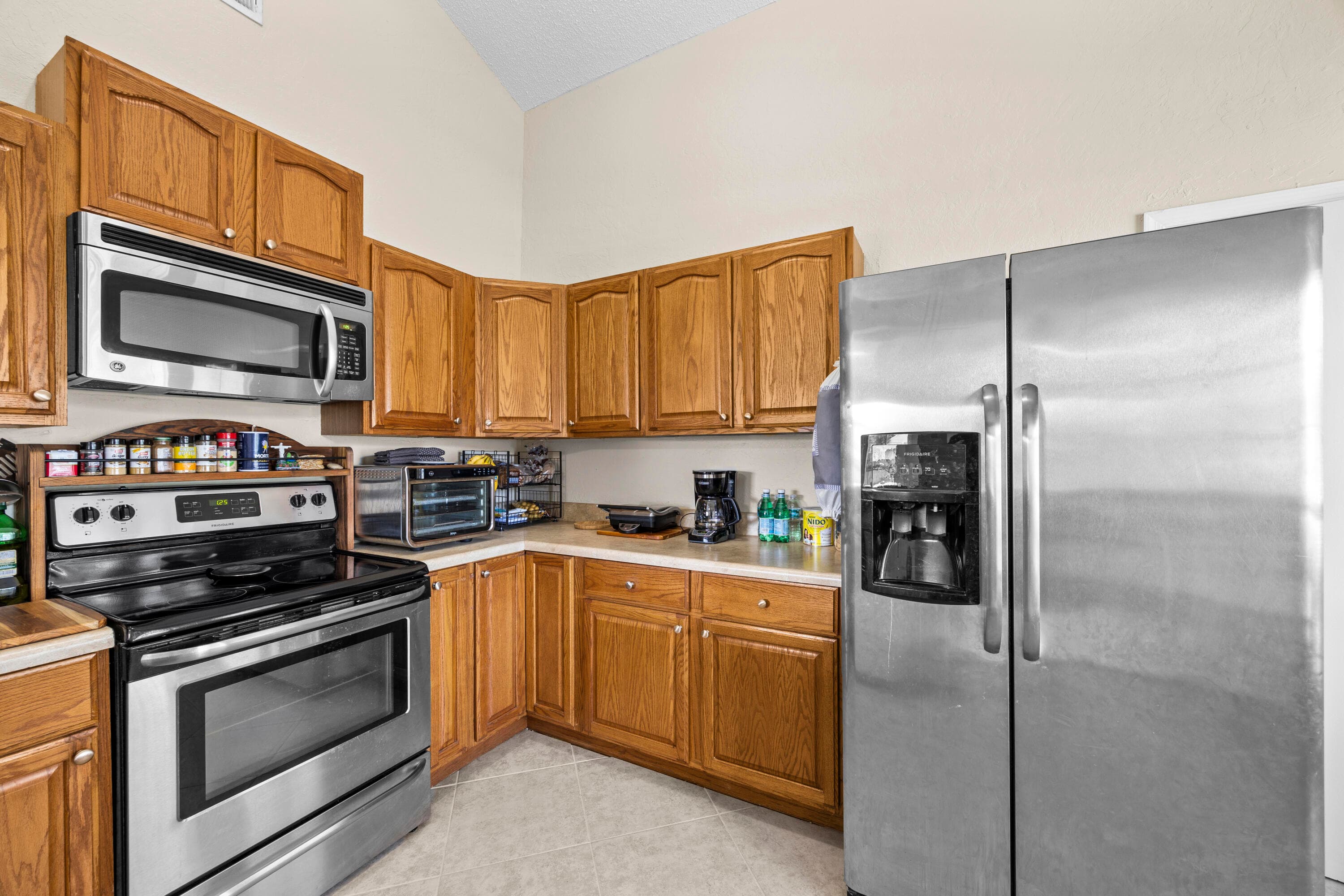 10552 Bobbie Lane, Royal Palm Beach, FL 33411 — photo 17 of 30