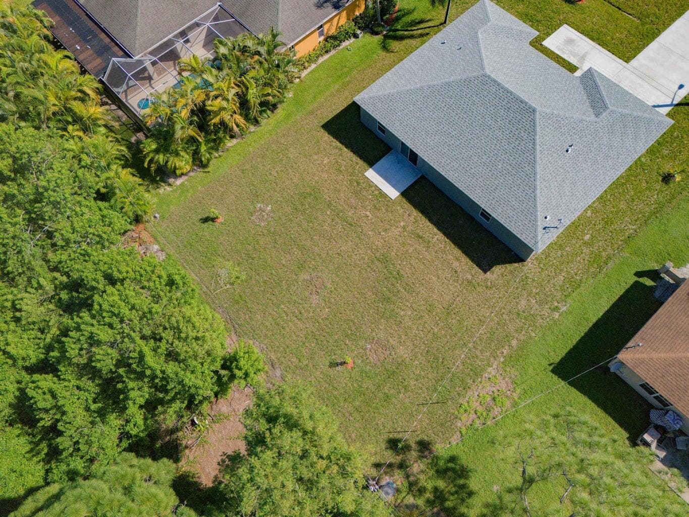 574 NW Bayshore Boulevard, Port St. Lucie, FL 34983 — photo 6 of 41