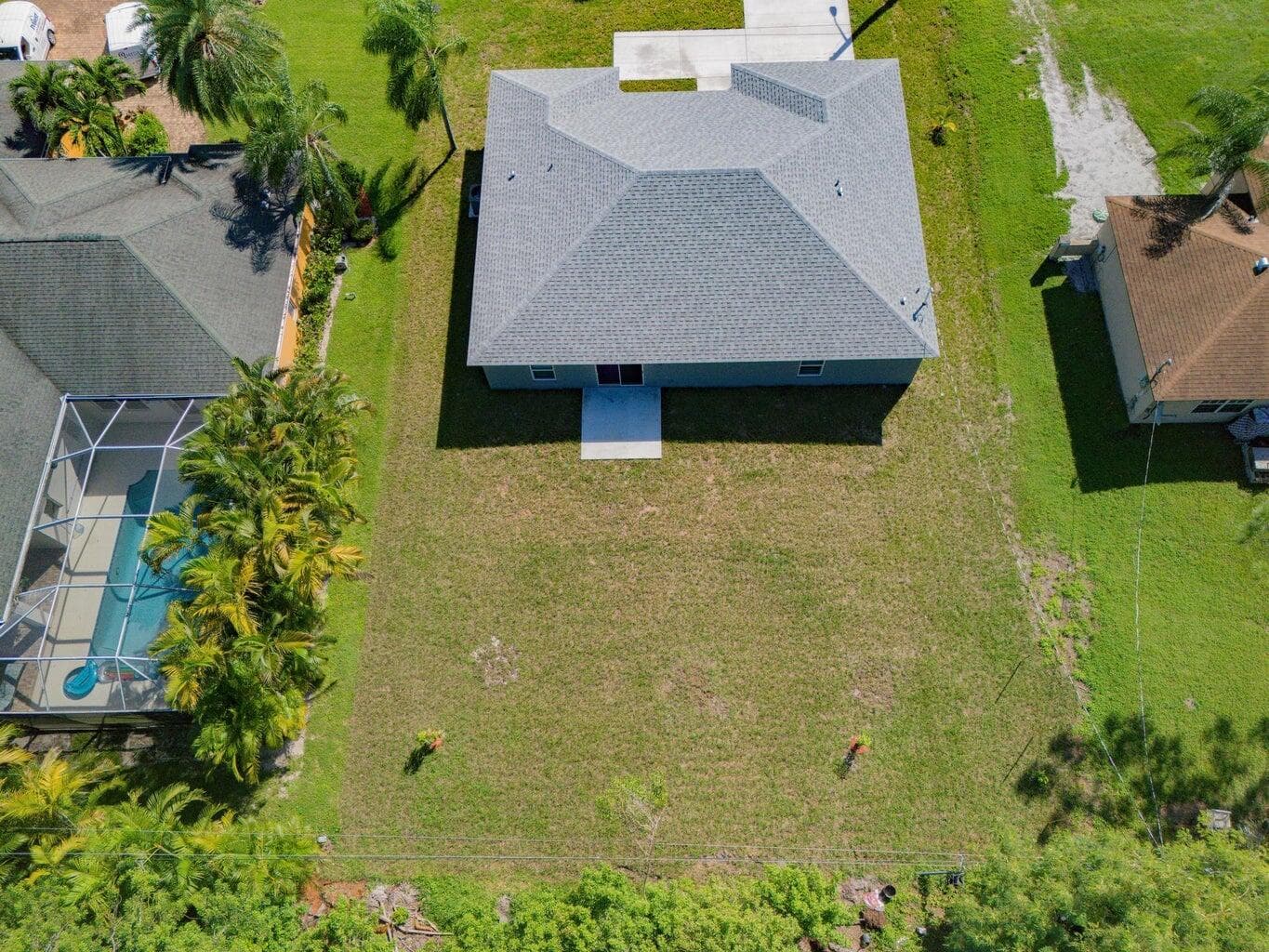 574 NW Bayshore Boulevard, Port St. Lucie, FL 34983 — photo 7 of 41