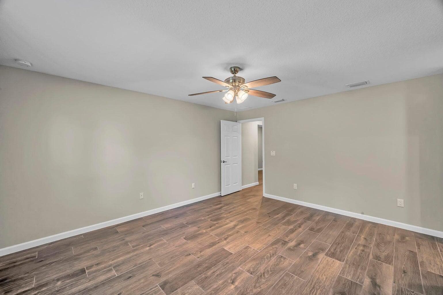 574 NW Bayshore Boulevard, Port St. Lucie, FL 34983 — photo 22 of 41