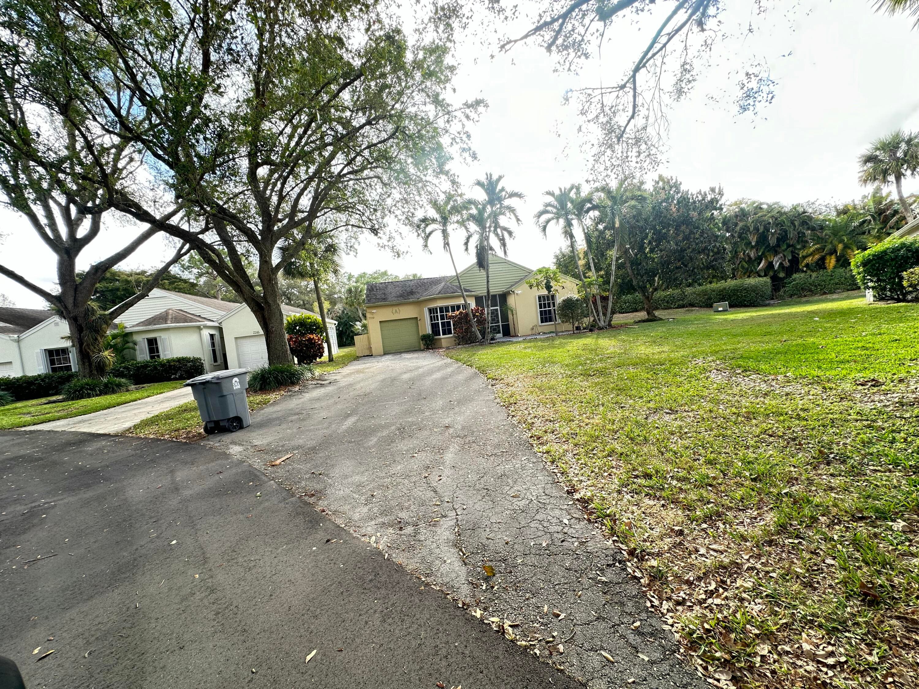 7729 Forest Green Lane, Boynton Beach, FL 33436 — photo 2 of 60