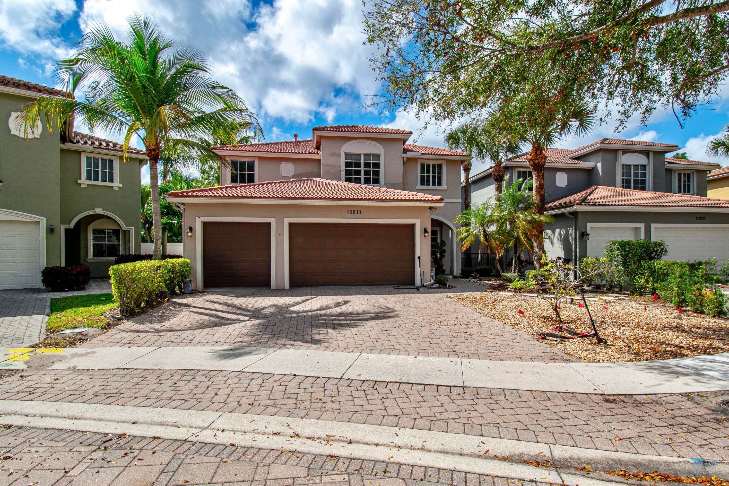 10833 Lake Wynds Court, Boynton Beach, FL 33437 — photo 3 of 67