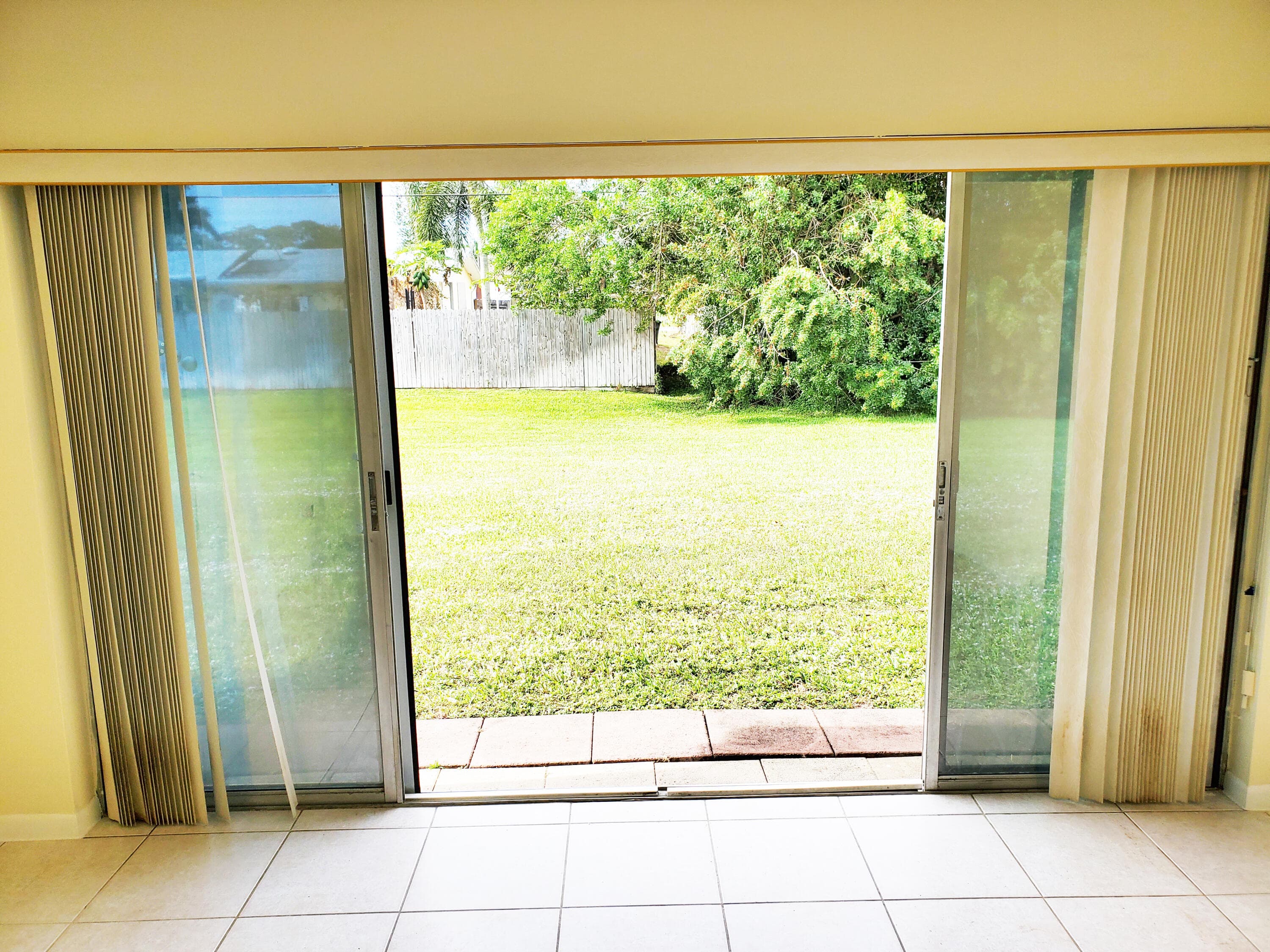 4345 Lucerne Villas Lane, Lake Worth, FL 33467 — photo 10 of 21