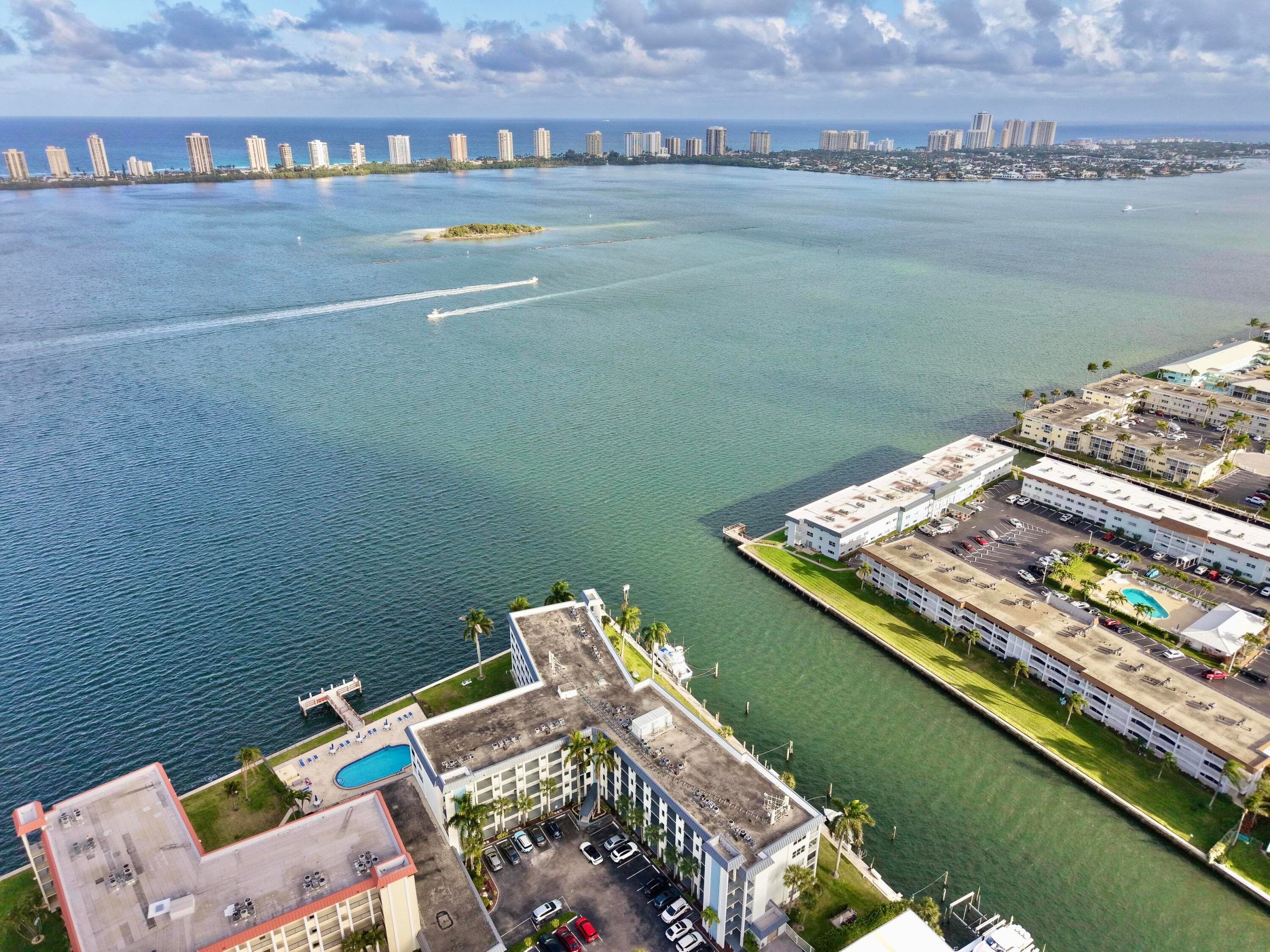 100 Paradise Harbour Boulevard 304, North Palm Beach, FL 33408 — photo 6 of 23