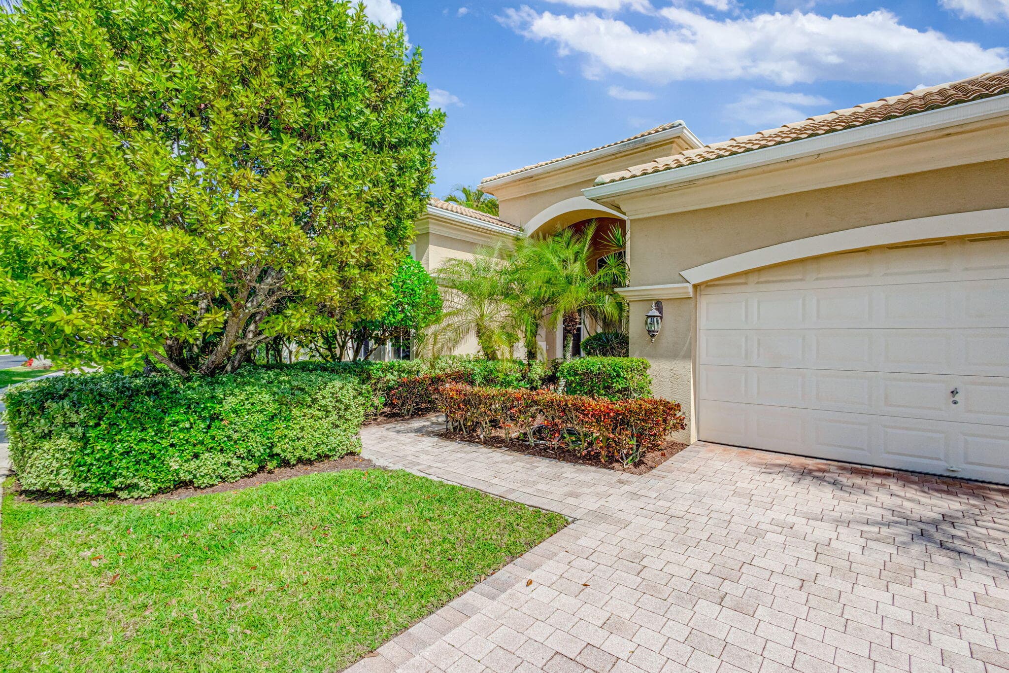 108 Tranquilla Drive, Palm Beach Gardens, FL 33418 — photo 5 of 74