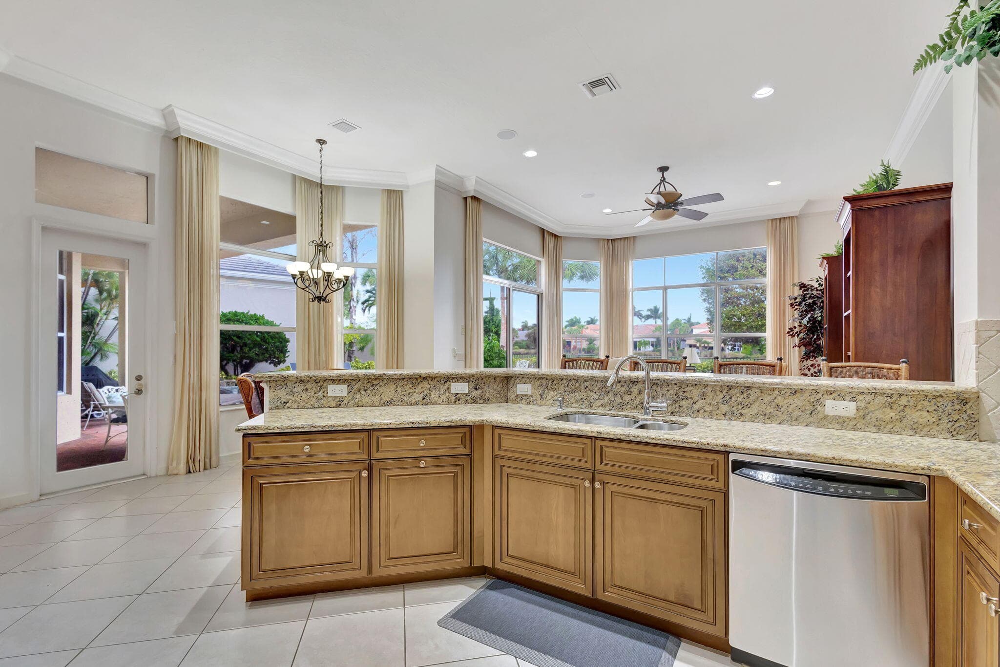 108 Tranquilla Drive, Palm Beach Gardens, FL 33418 — photo 27 of 74