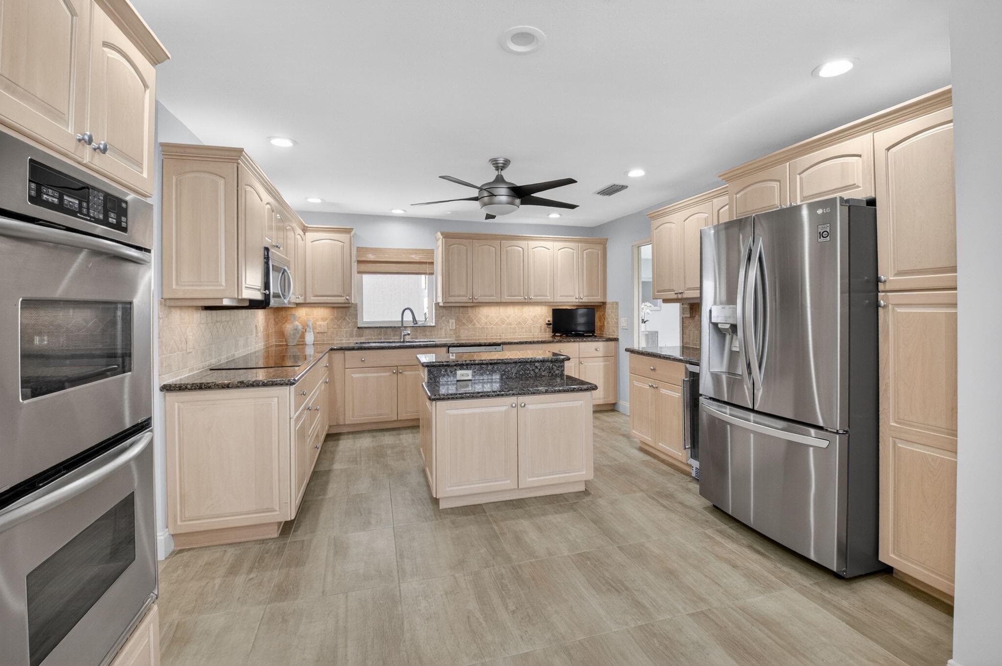 32 Estate Drive, Boynton Beach, FL 33436 — photo 20 of 68