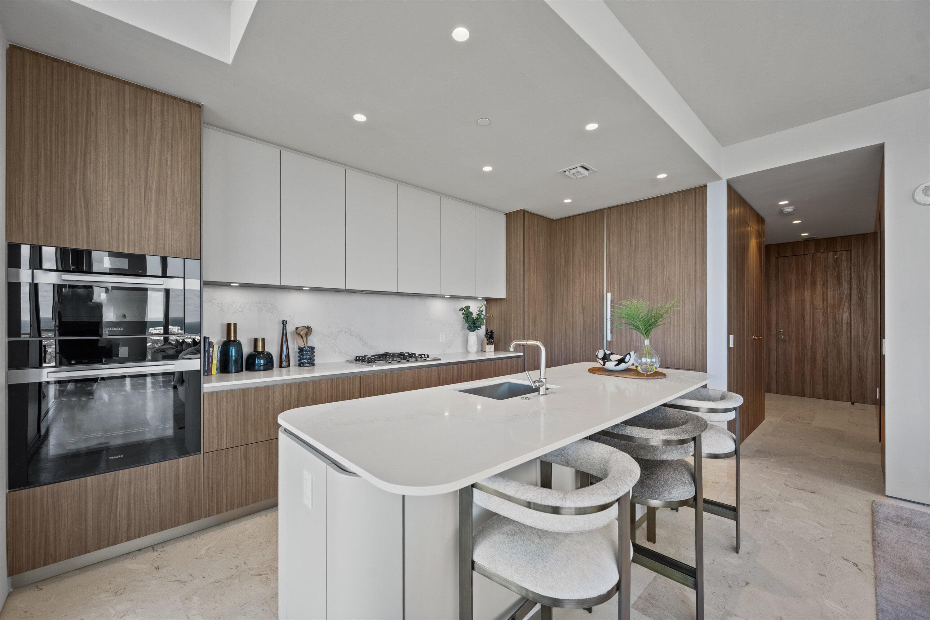 200 Arkona Court 2302, West Palm Beach, FL 33401 — photo 9 of 22
