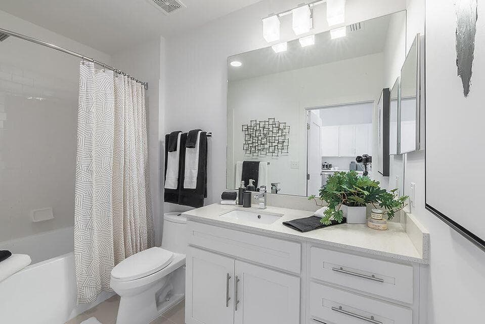 312 23rd Street 430, West Palm Beach, FL 33407 — photo 3 of 10