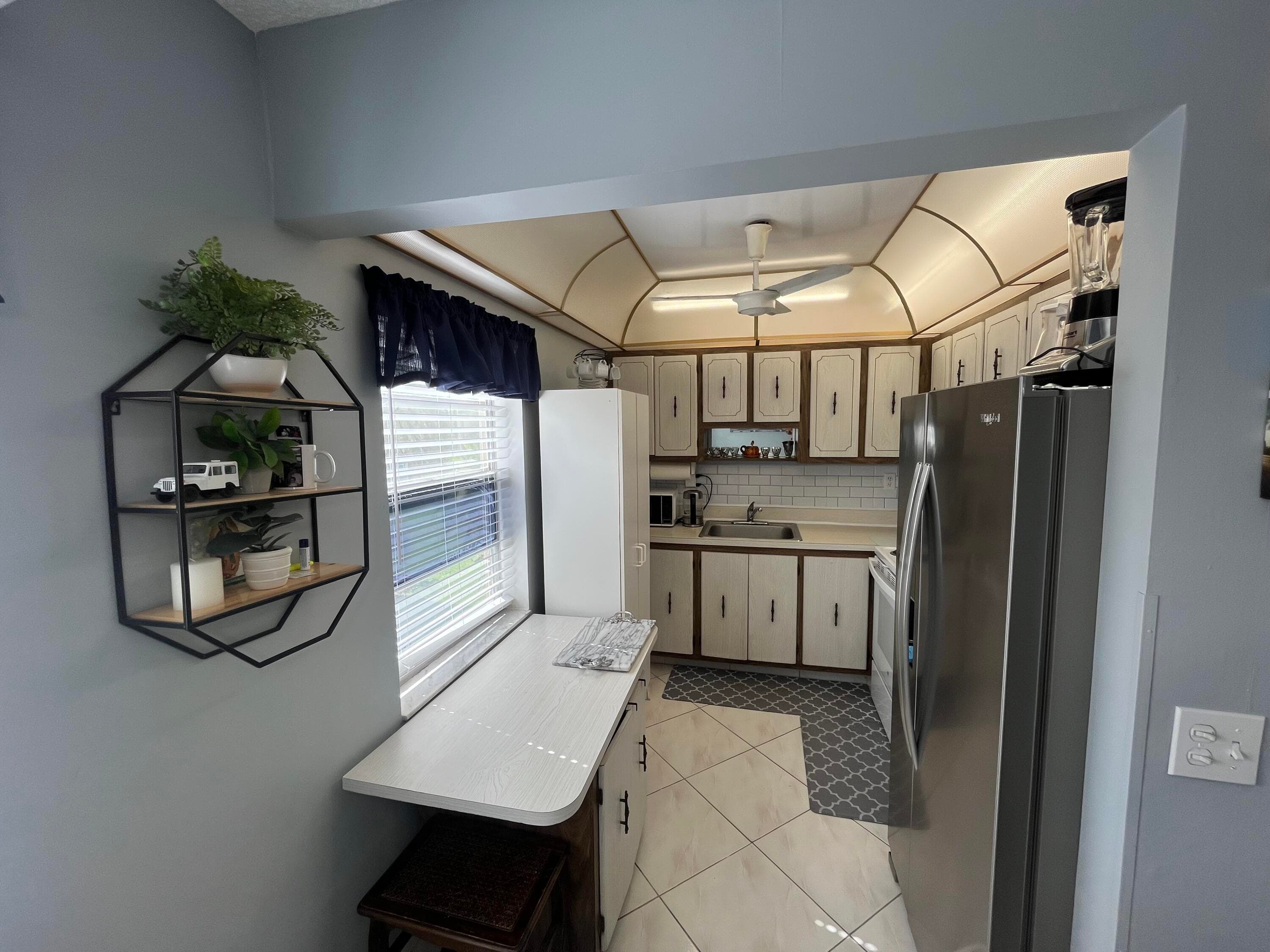 897 Flanders S 897, Delray Beach, FL 33484 — photo 5 of 33