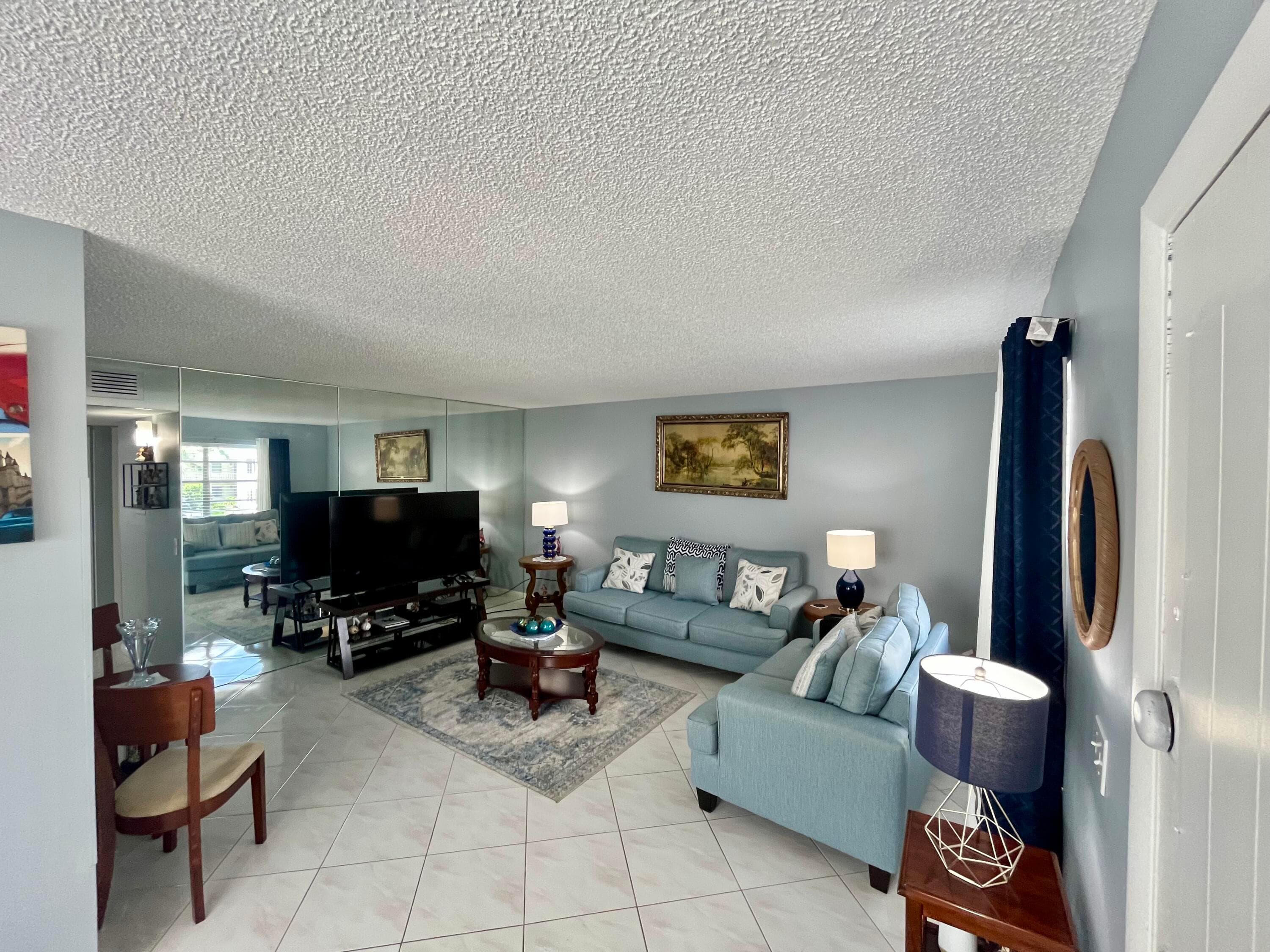 897 Flanders S 897, Delray Beach, FL 33484 — photo 8 of 33