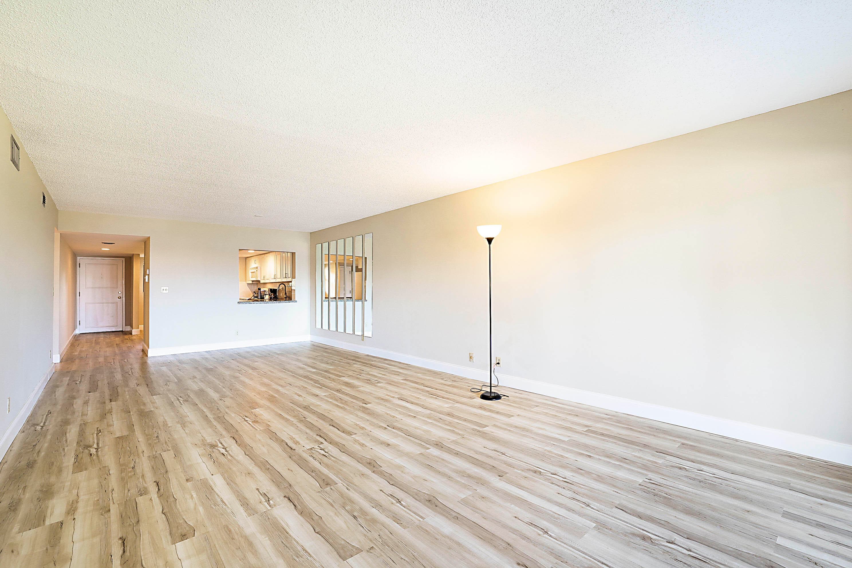 1036 Us Highway 1 216, North Palm Beach, FL 33408 — photo 15 of 38