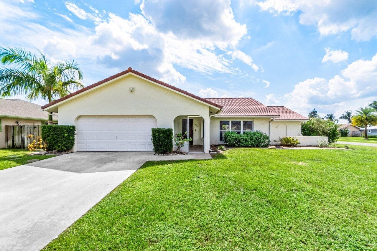 1352 Wyndcliff Drive, Wellington, FL 33414 — photo 25 of 28