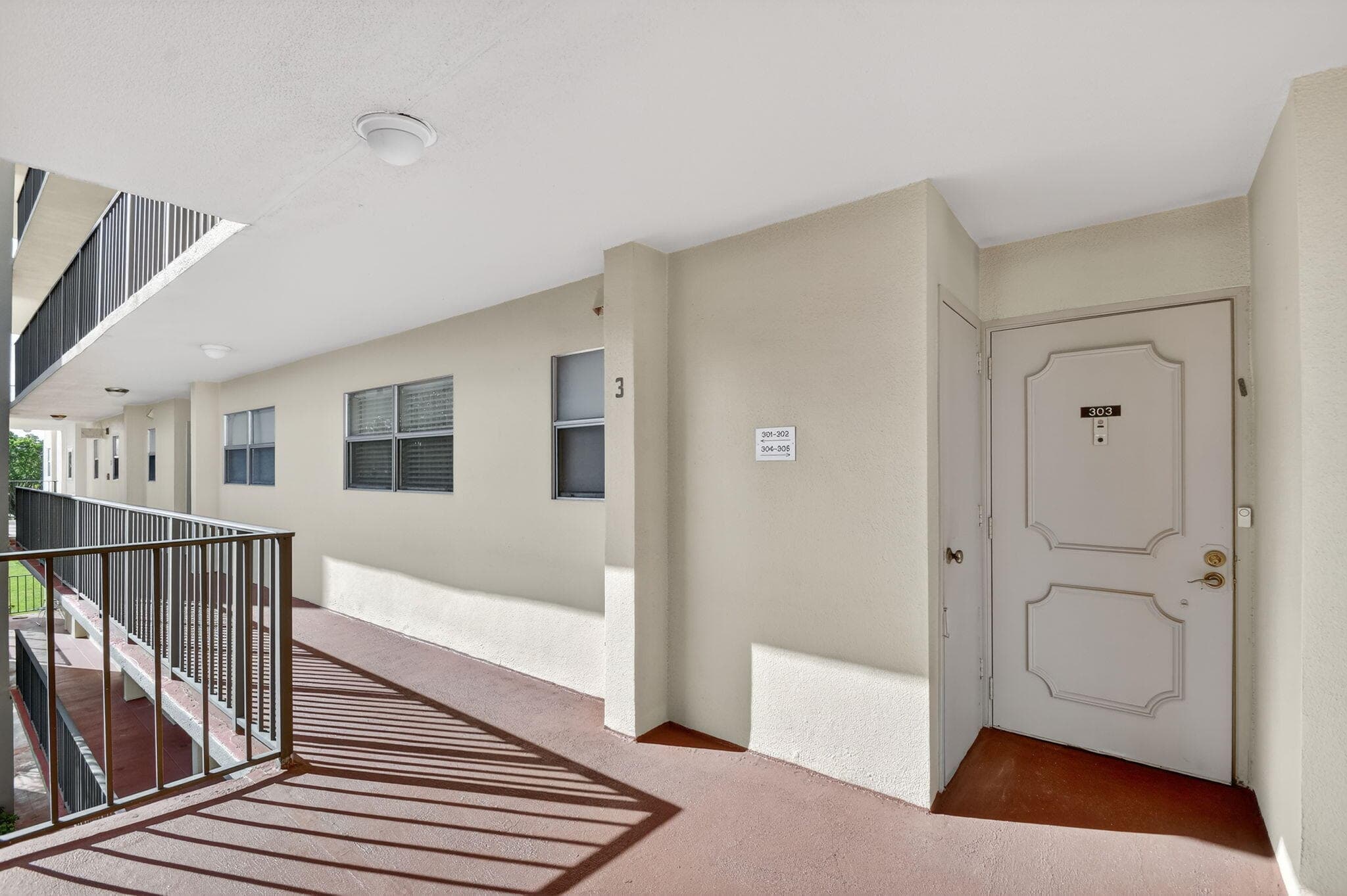 3524 Via Poinciana 303, Greenacres, FL 33467 — photo 5 of 48