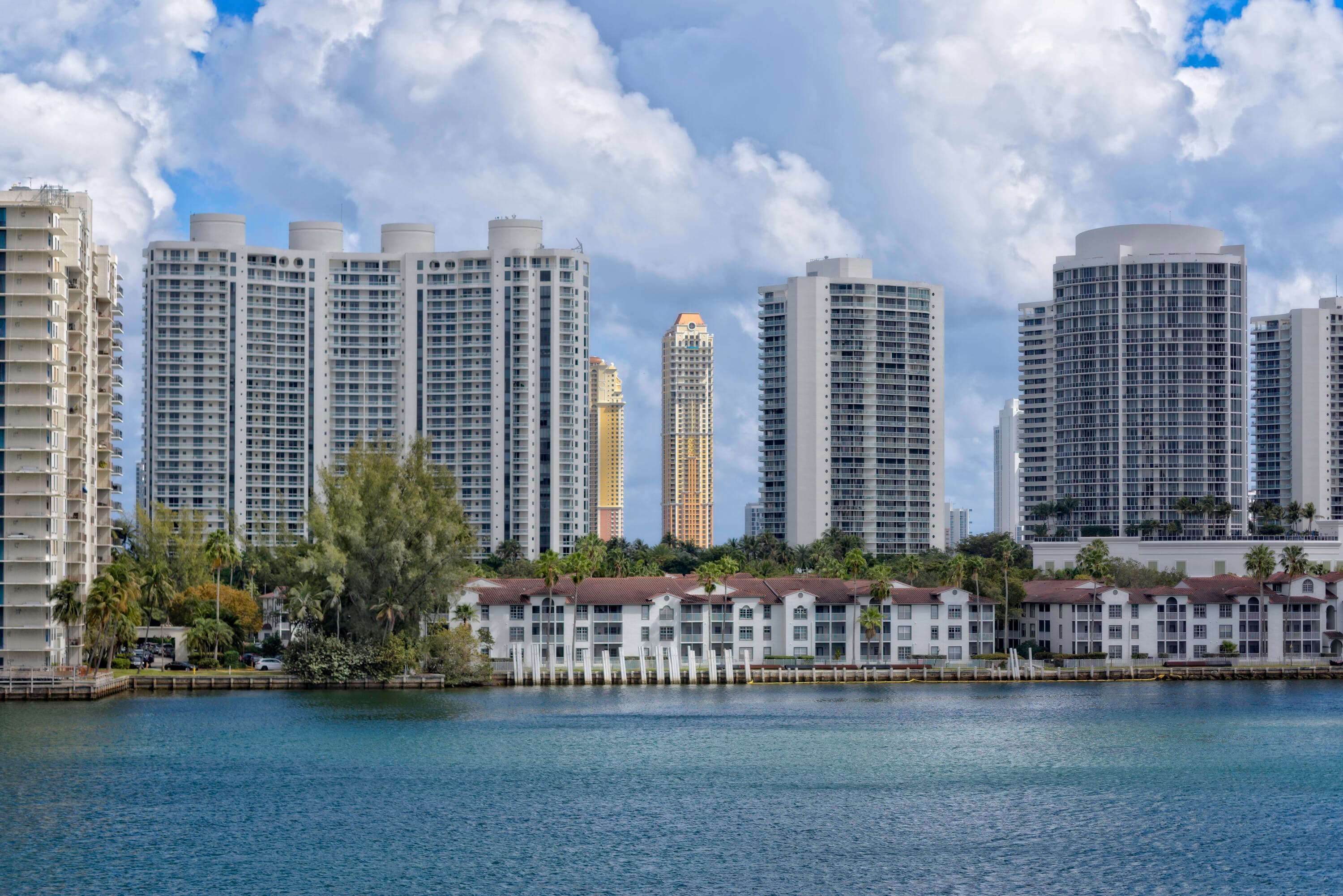 18081 Biscayne Boulevard 403, Aventura, FL 33160 — photo 30 of 32