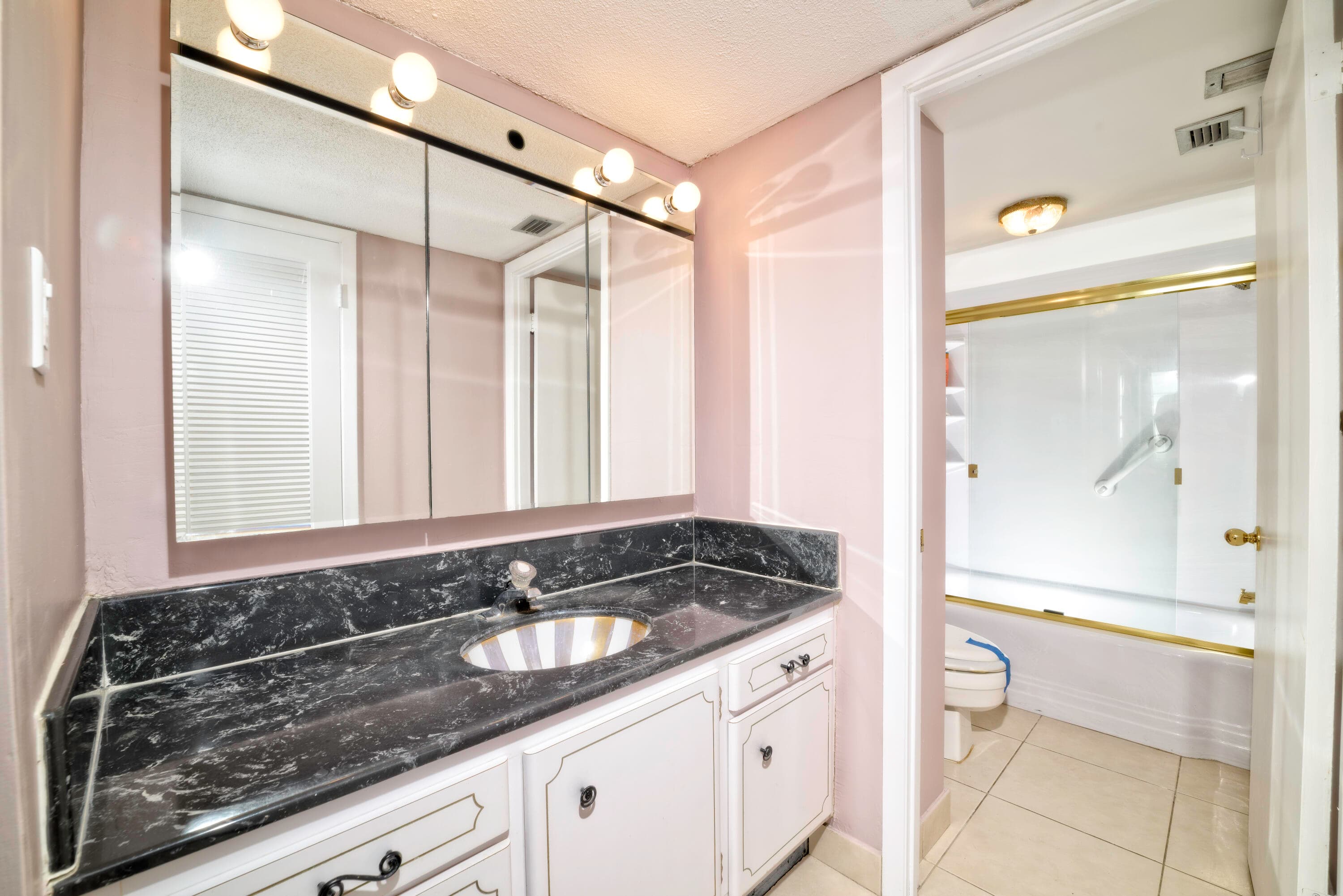18081 Biscayne Boulevard 403, Aventura, FL 33160 — photo 31 of 32