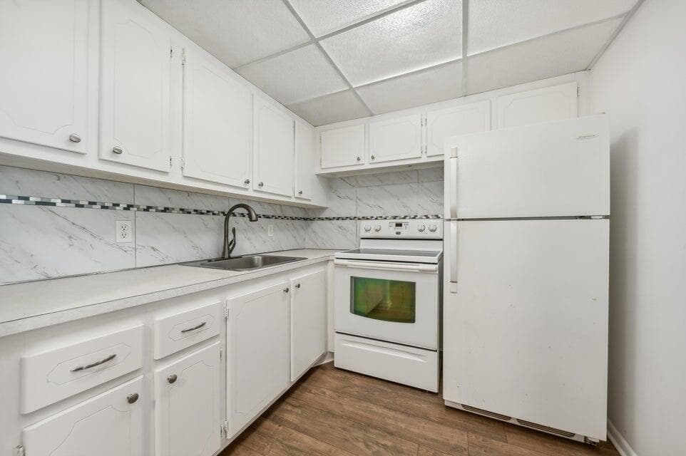 98 Ventnor E 98, Deerfield Beach, FL 33442 — photo 4 of 15