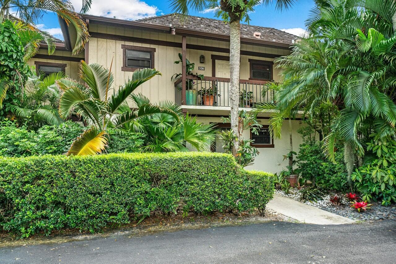 13334 Polo Club Road 238, Wellington, FL 33414 — photo 1 of 13