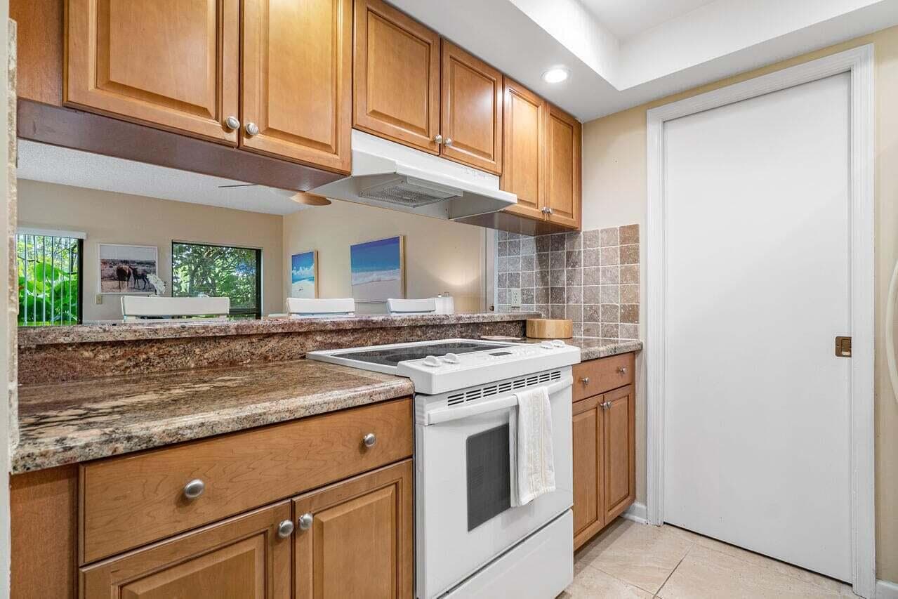 13334 Polo Club Road 238, Wellington, FL 33414 — photo 5 of 13