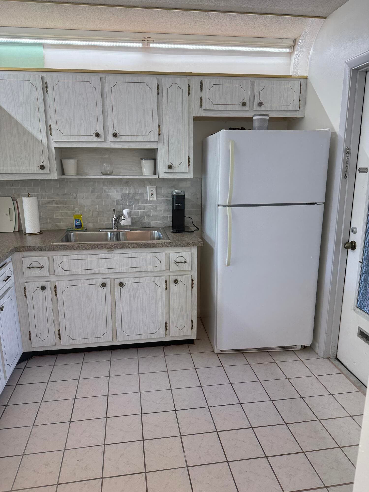 2616 N Gardens Drive 105, Lake Worth, FL 33461 — photo 4 of 17
