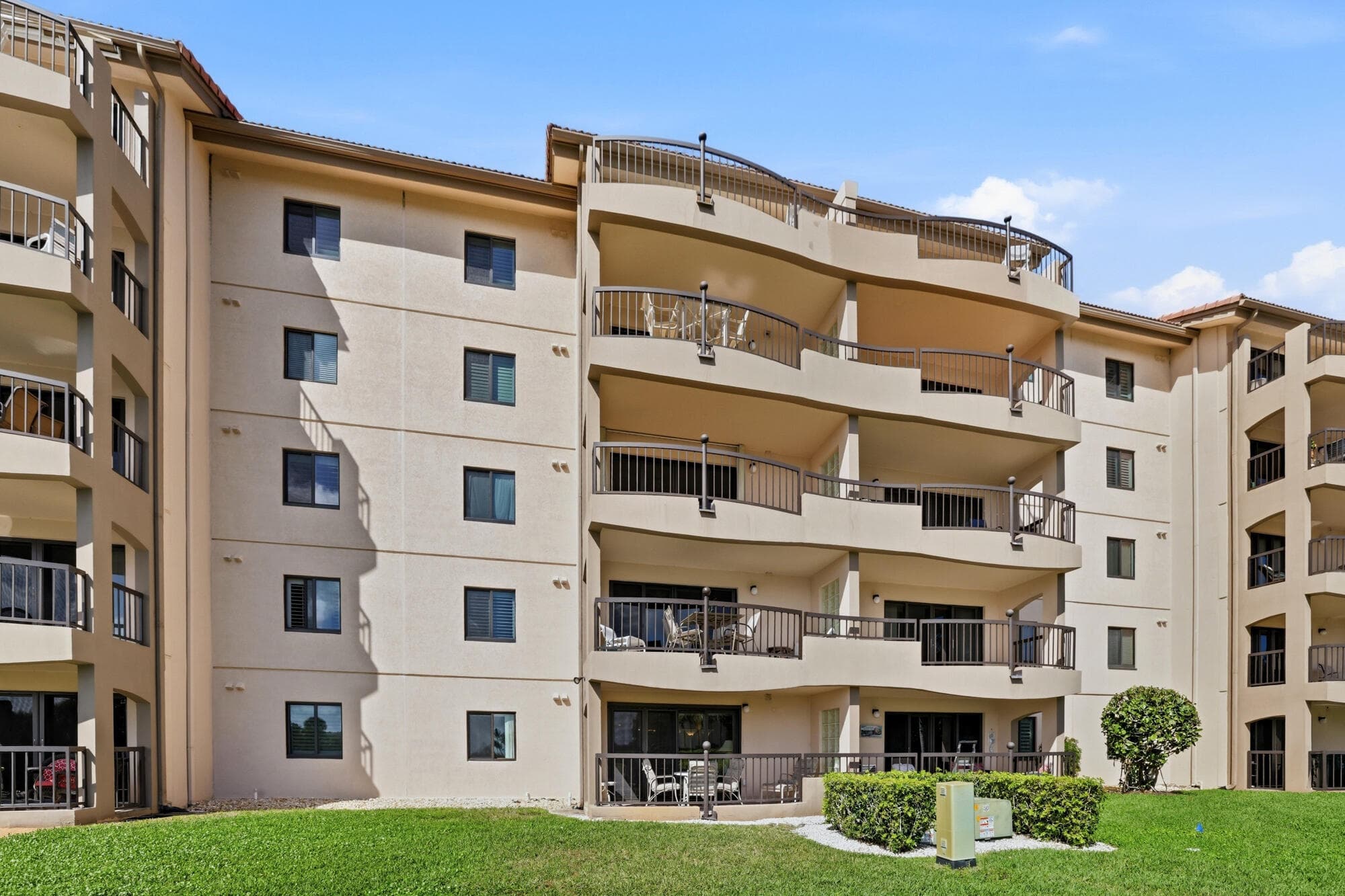 401 Ocean Bluffs Boulevard 104, Jupiter, FL 33477 — photo 28 of 34