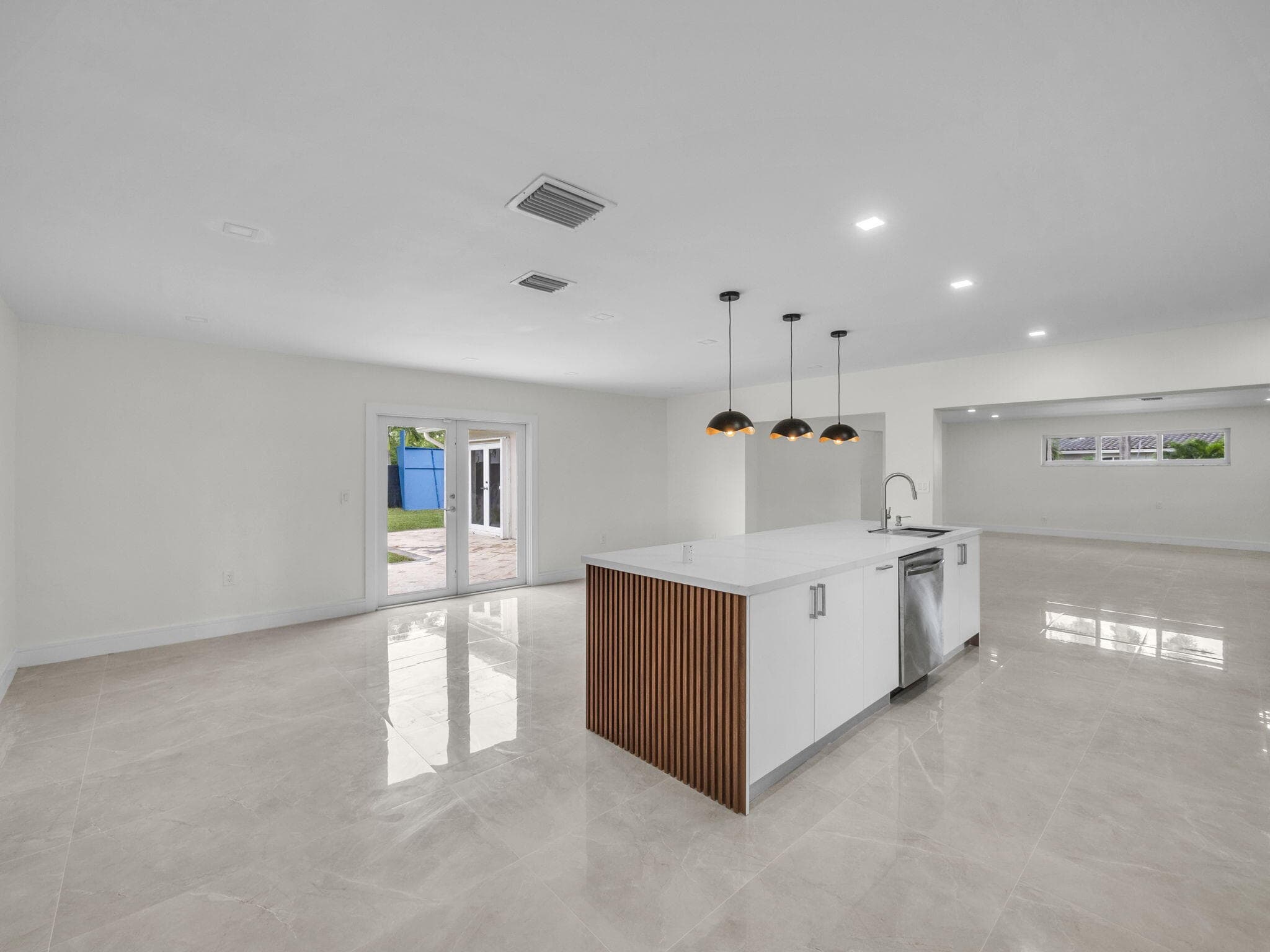 21020 Highland Lakes Boulevard, Miami, FL 33179 — photo 7 of 19