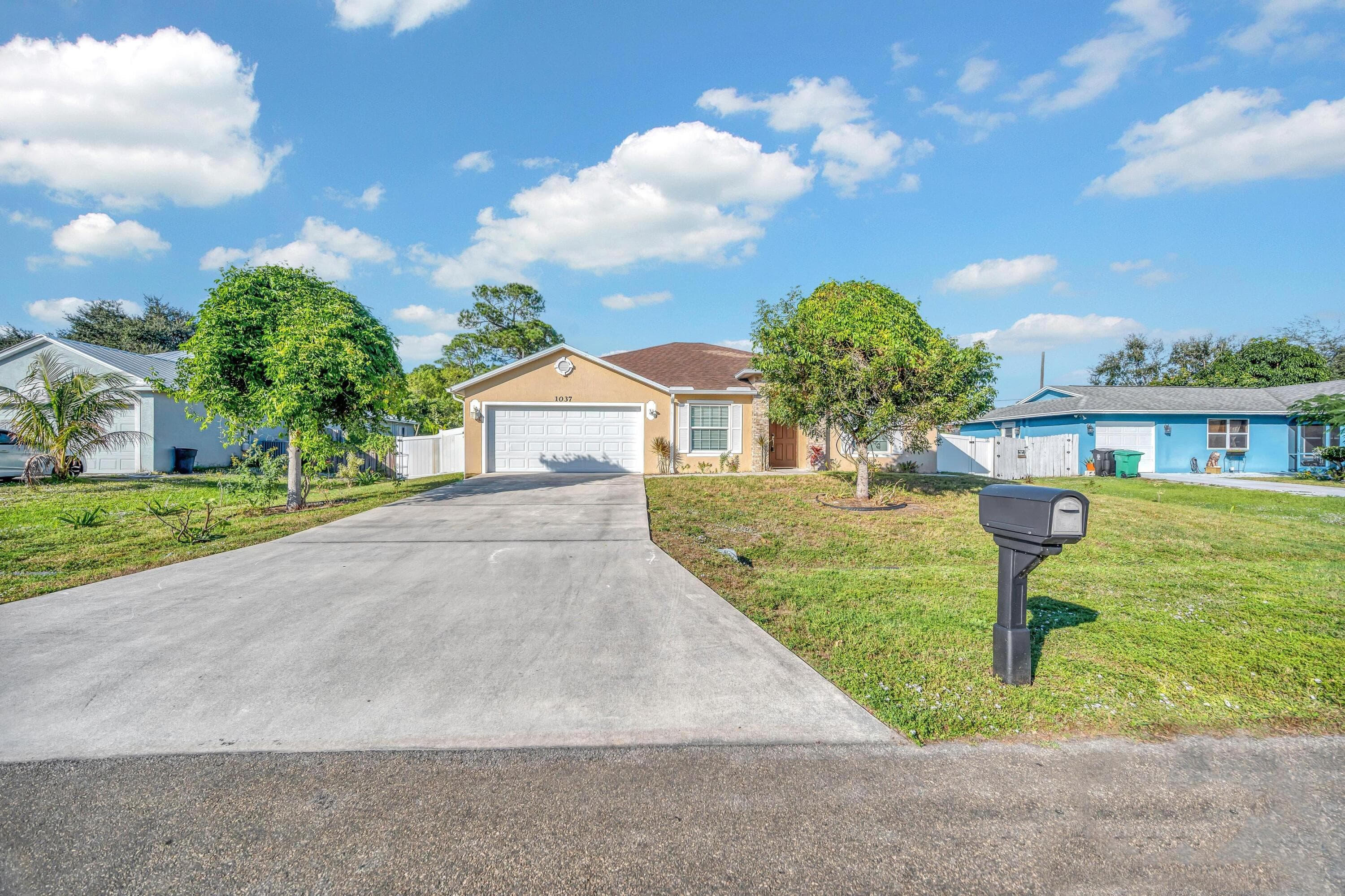 1037 SW Payne Avenue, Port St. Lucie, FL 34953 — photo 2 of 27