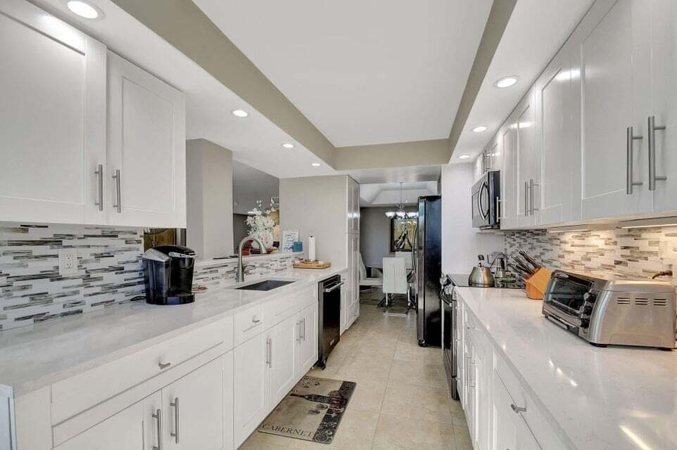 3590 S Ocean Boulevard 104, South Palm Beach, FL 33480 — photo 8 of 59