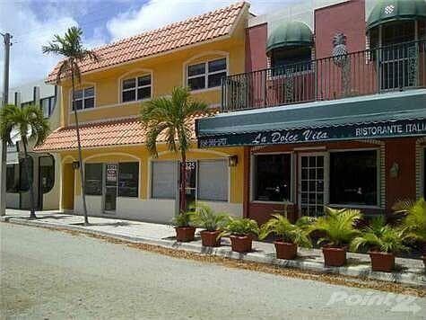3321 NE 33rd Street, Fort Lauderdale, FL 33308 — photo 1 of 2