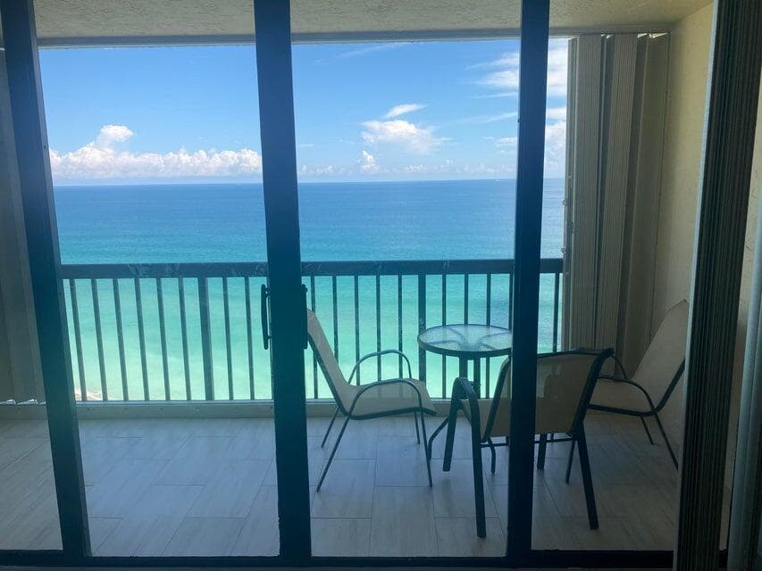 9500 S Ocean Drive 1502, Jensen Beach, FL 34957 — photo 2 of 8