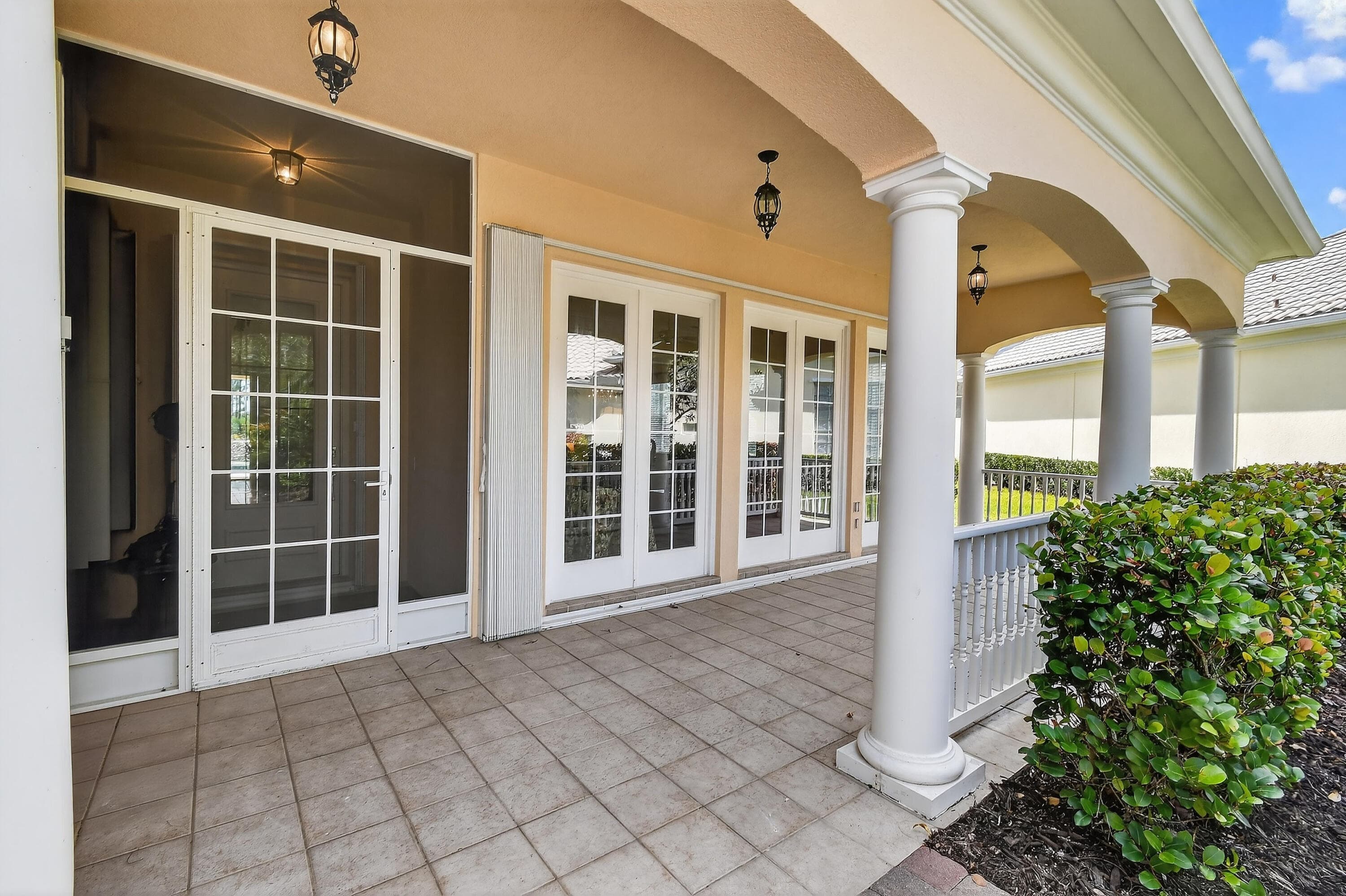 8681 SE Nicolete Lane, Hobe Sound, FL 33455 — photo 3 of 83