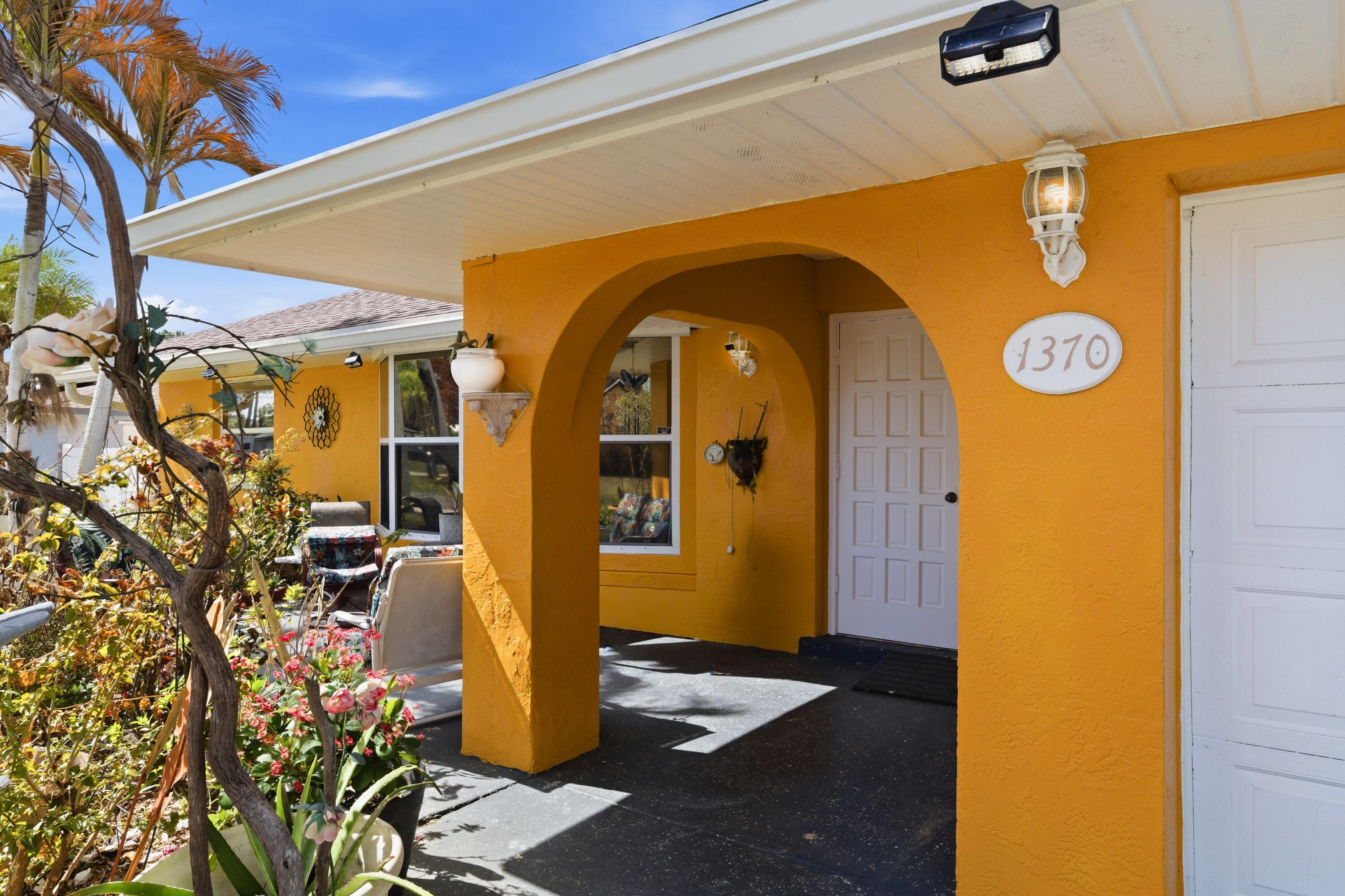 1370 SE Navajo Lane, Port St. Lucie, FL 34983 — photo 5 of 26