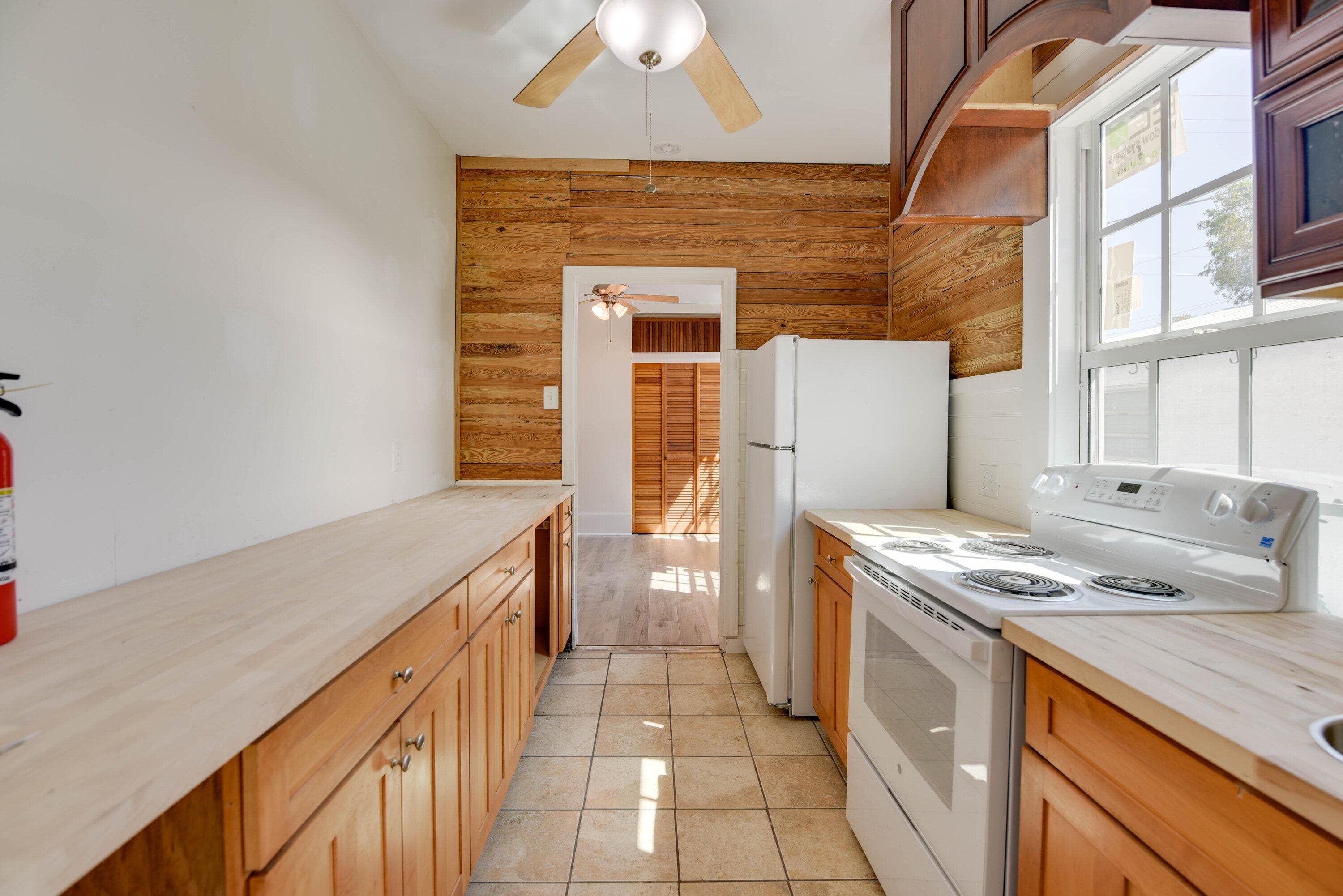 1018 Georgia Street, Key West, FL 33040 — photo 12 of 32