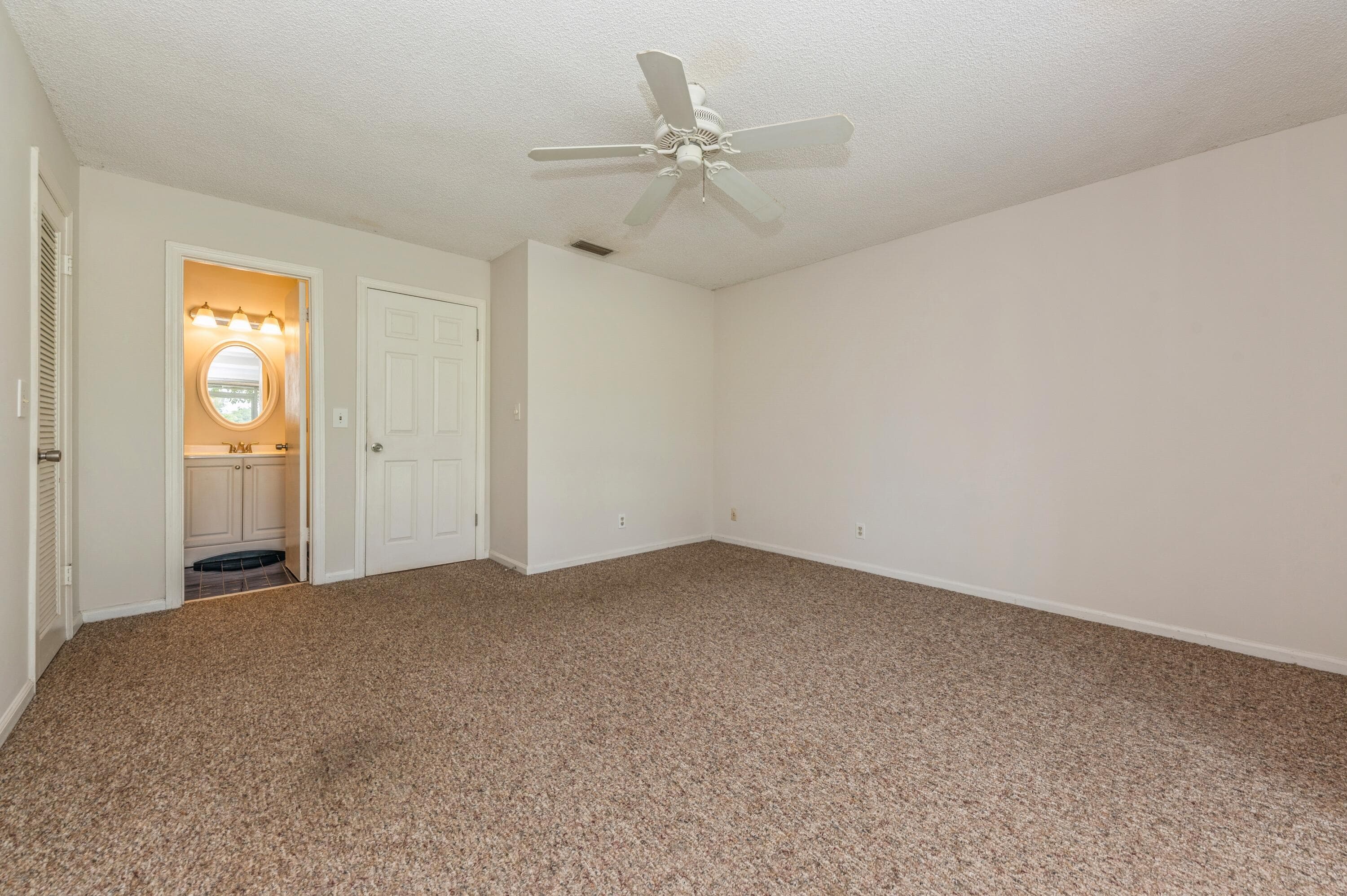 2403 Lowson Boulevard C, Delray Beach, FL 33445 — photo 10 of 18