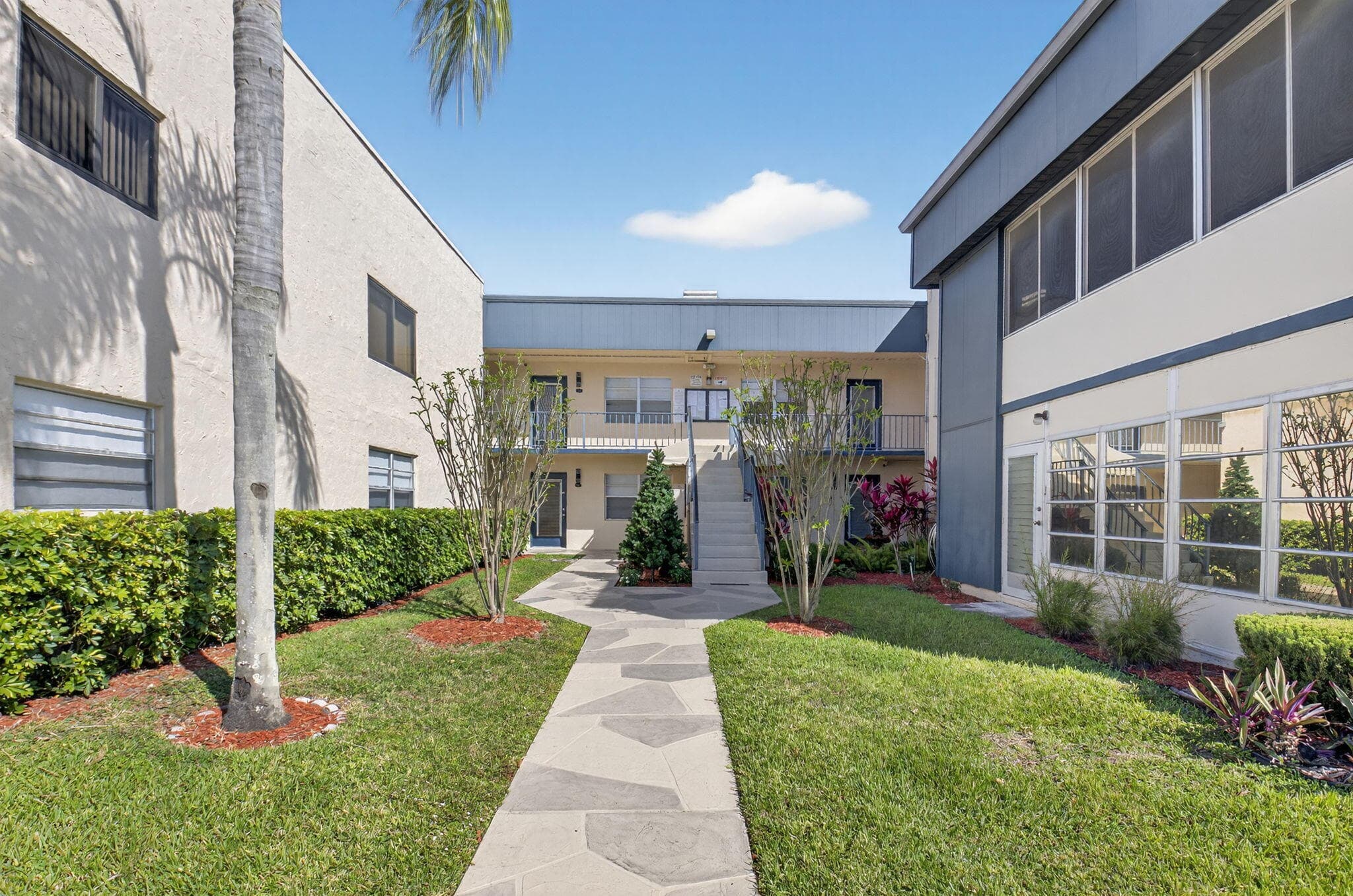 173 Flanders D, Delray Beach, FL 33484 — photo 4 of 93
