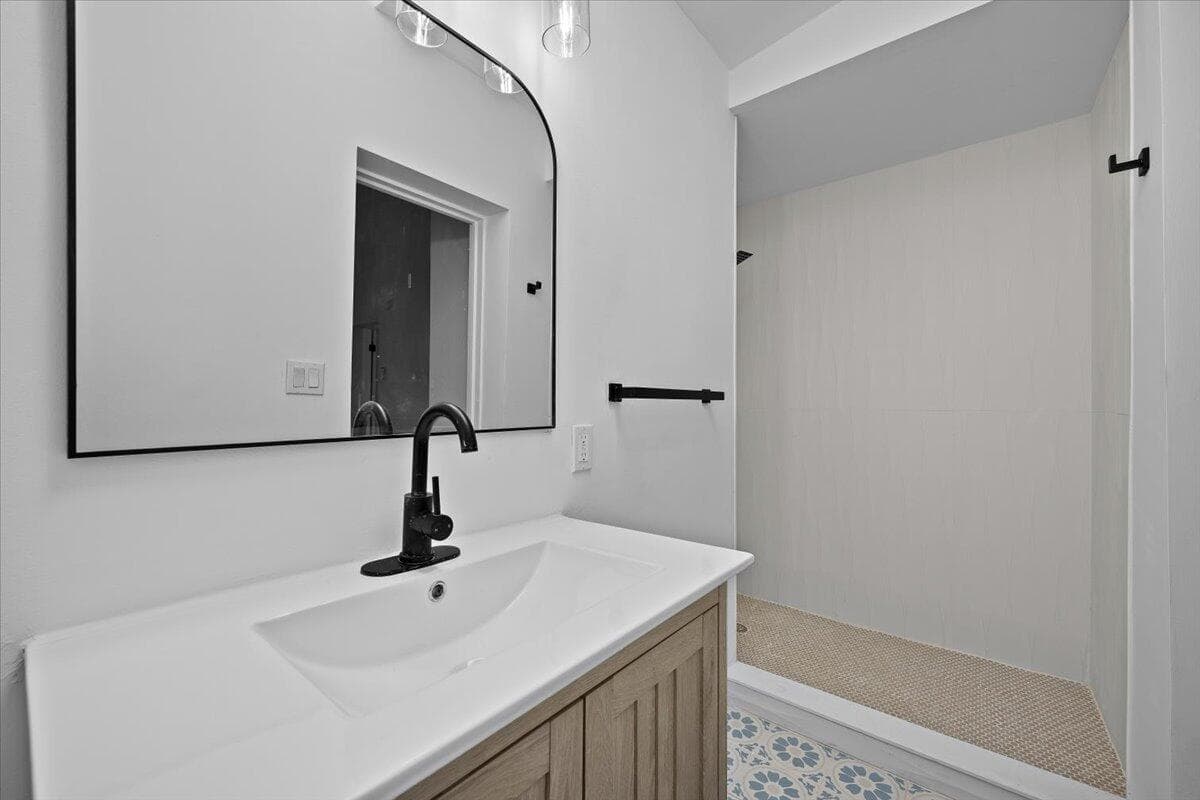 2585 Lorraine Court, North Palm Beach, FL 33403 — photo 17 of 24