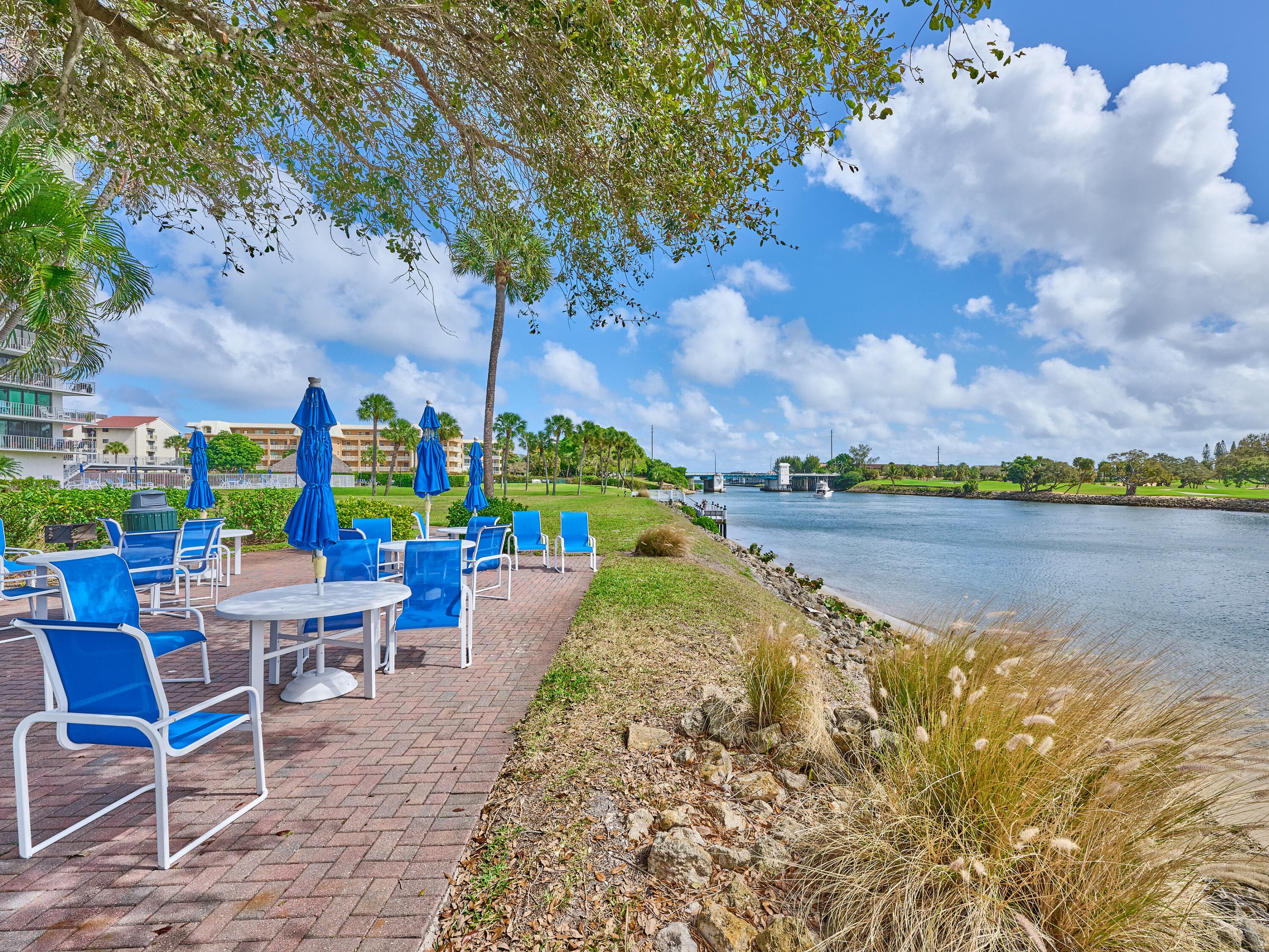 336 Golfview Road 605, North Palm Beach, FL 33408 — photo 24 of 27