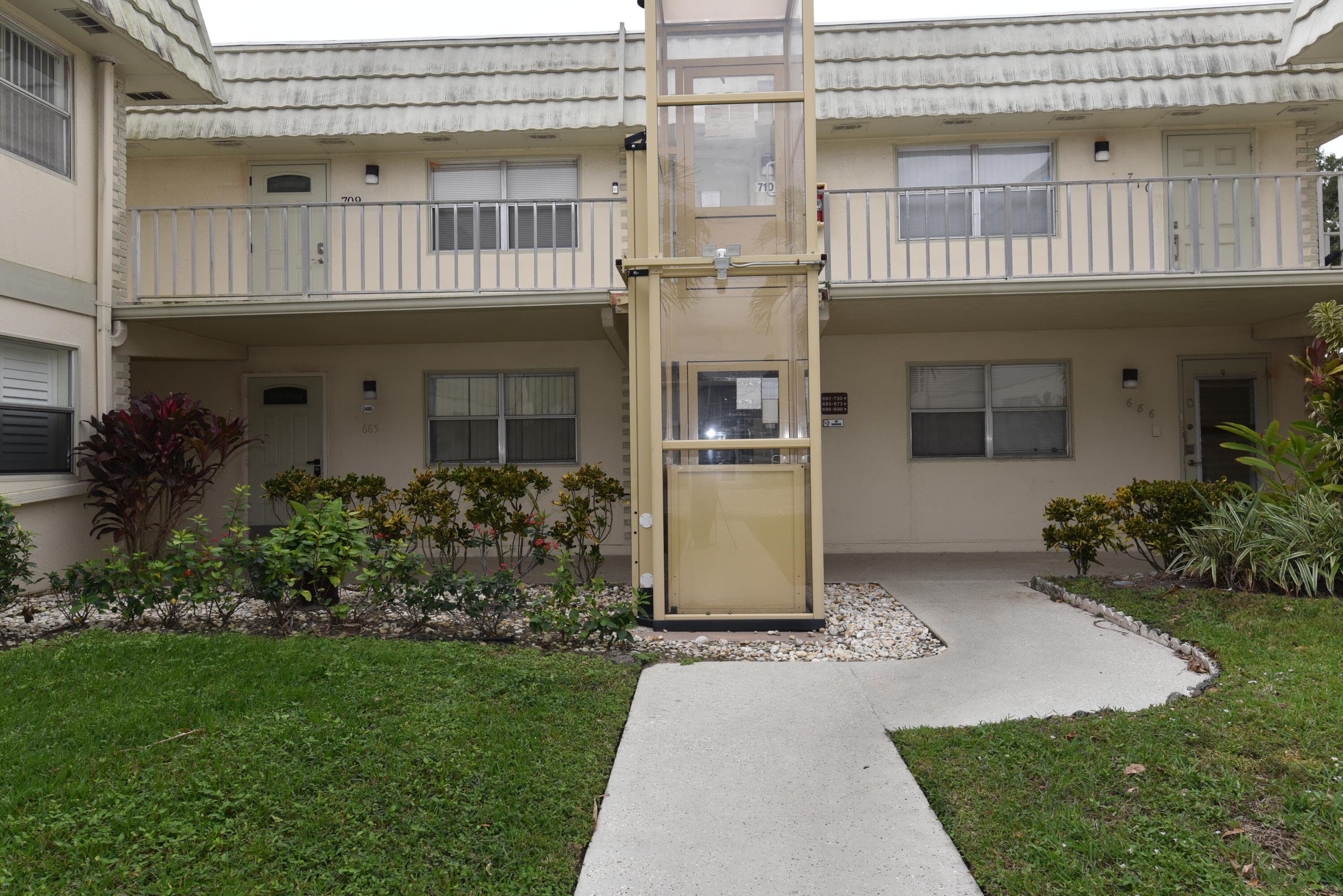 715 Saxony O, Delray Beach, FL 33446 — photo 14 of 14