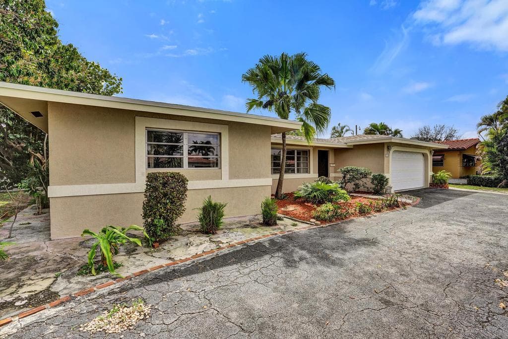 1004 SE 11th Street, Deerfield Beach, FL 33441 — photo 12 of 65